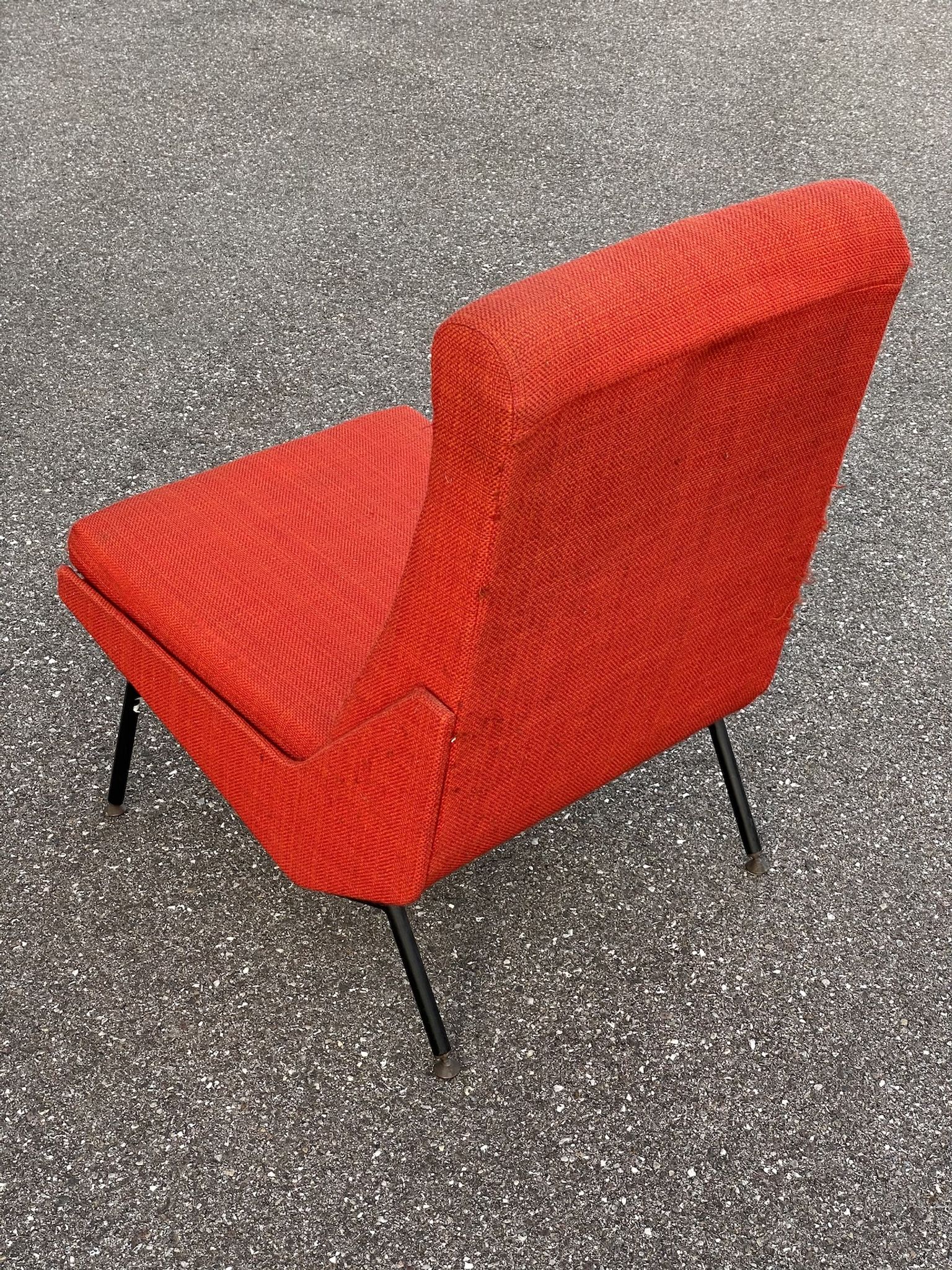 Troika design seat Paul Geoffroy edited by Airborne