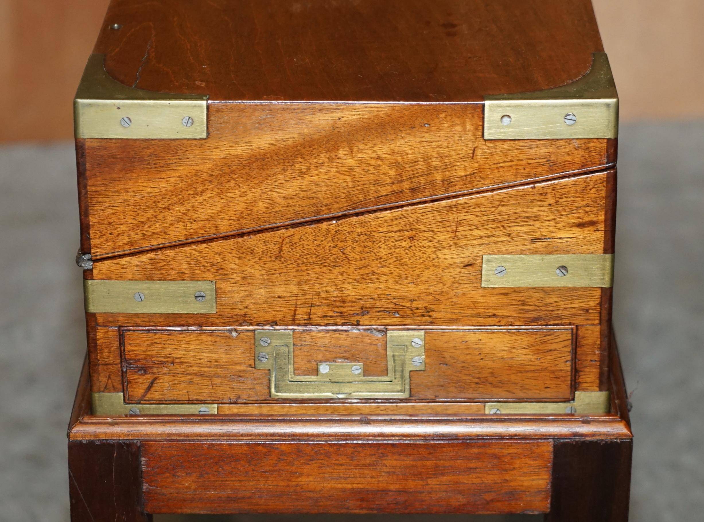 Victorian military slope desk made of hardwood