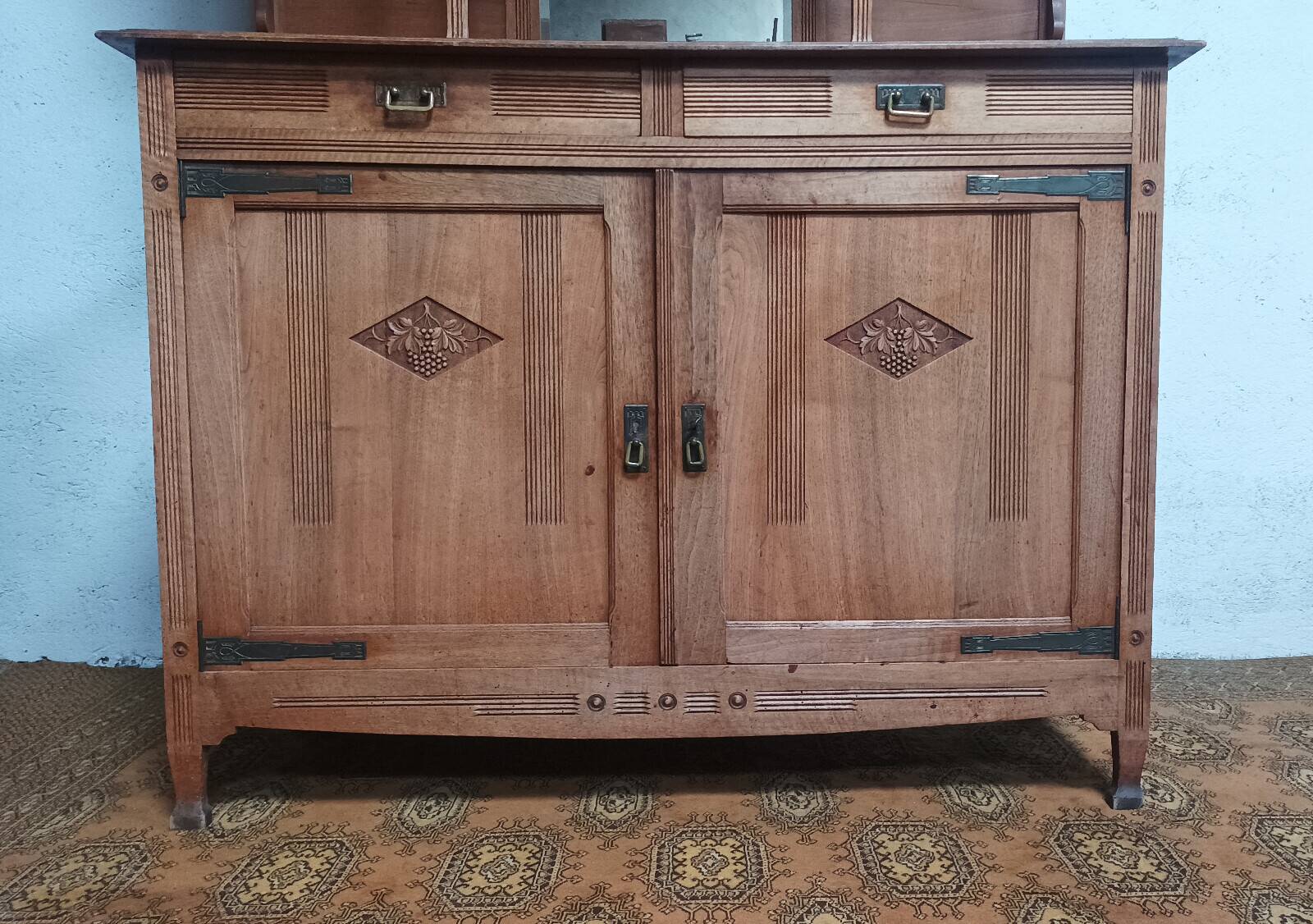 Art Nouveau Art Deco buffet in blonde walnut