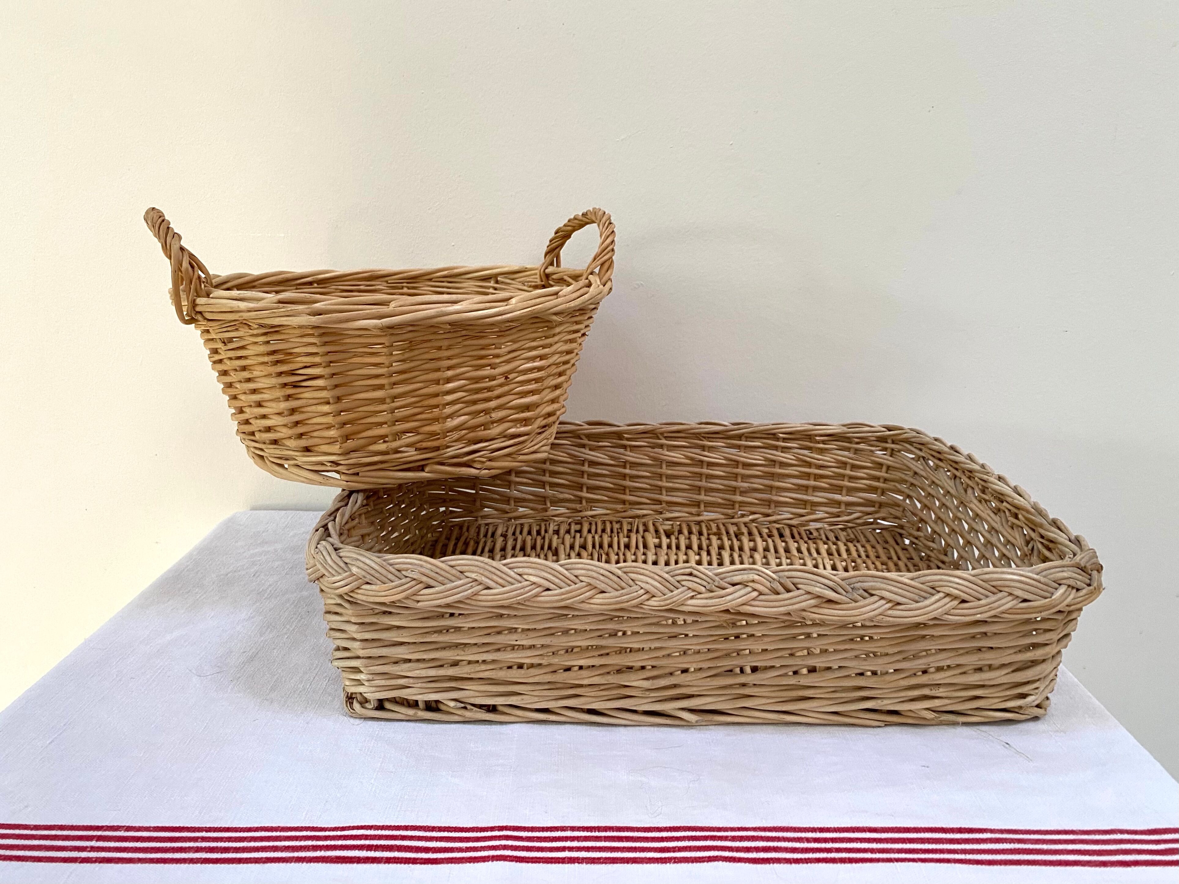 Duo of baskets in braided rattan