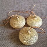 Trio of vintage suspensions