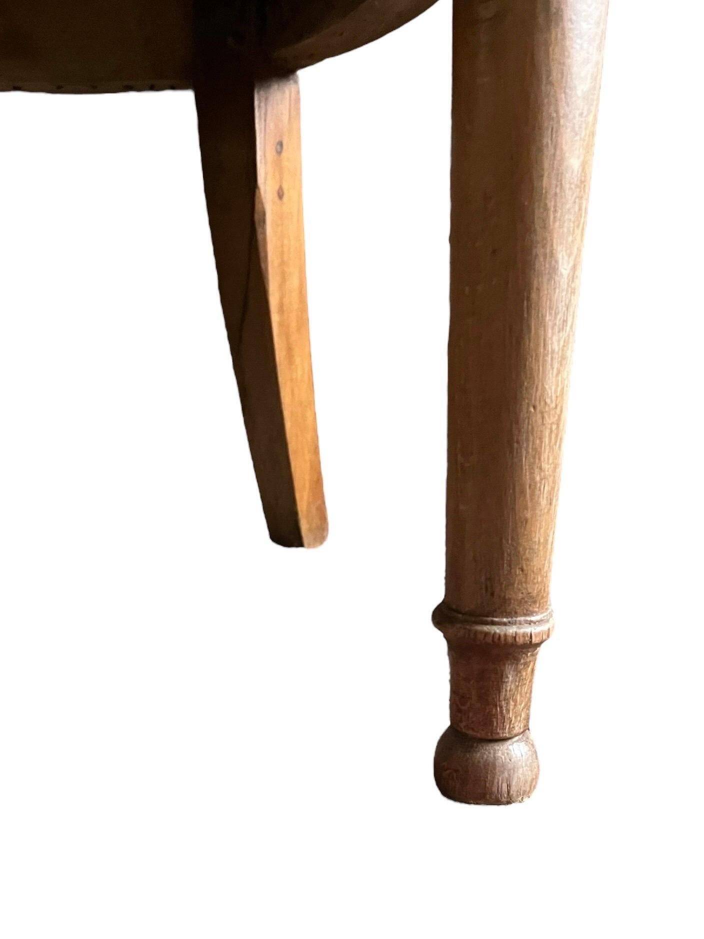 Louis XVI cabriolet armchair - Yellow and pinkish red Toile de Jouy - France