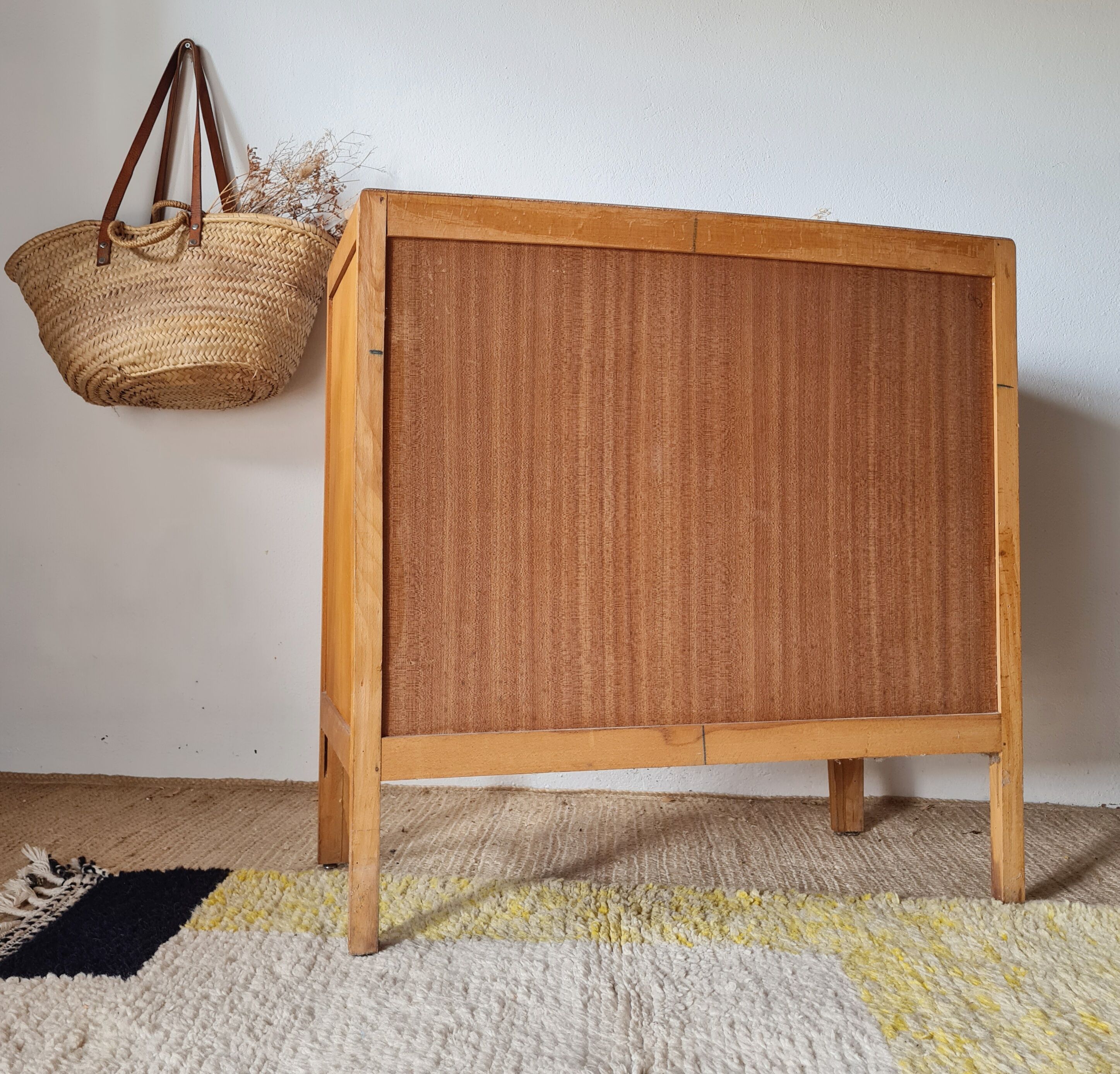 Commode vintage en bois clair à 3 tiroirs – Années 50 / 60