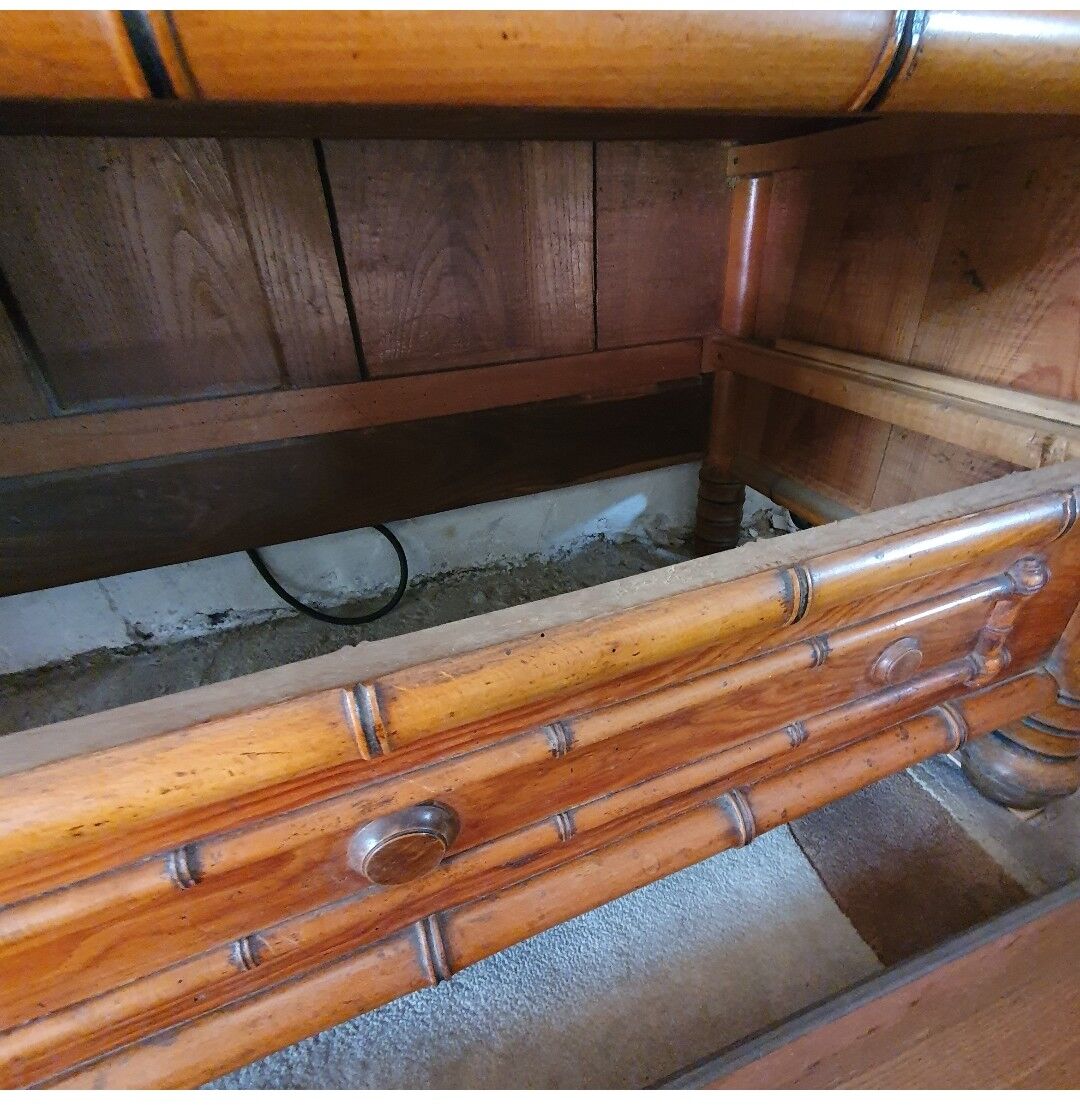 Early 20th-century commode in bamboo pitchin style.