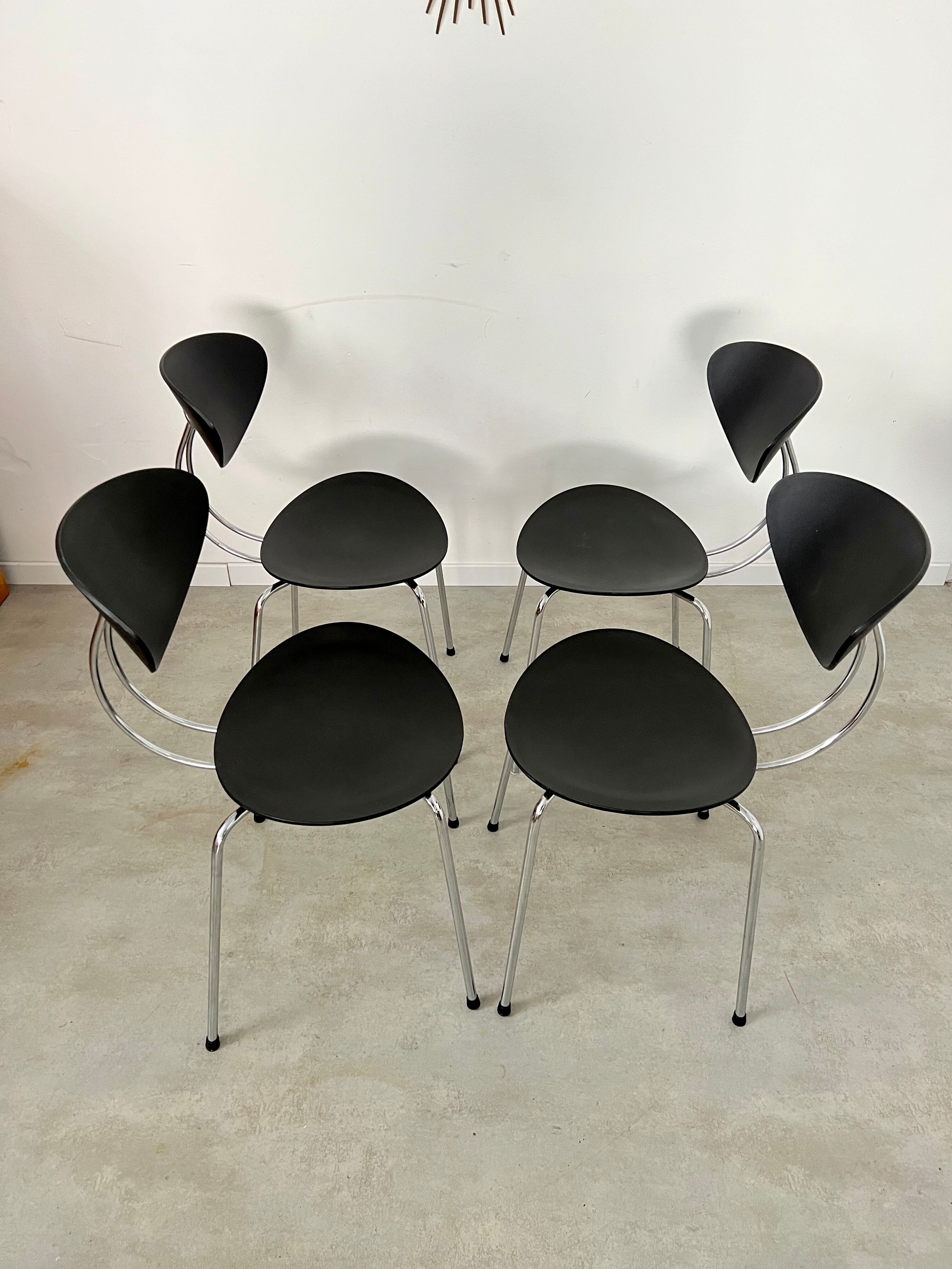 Lot 4 anciennes chaises design italien années 80