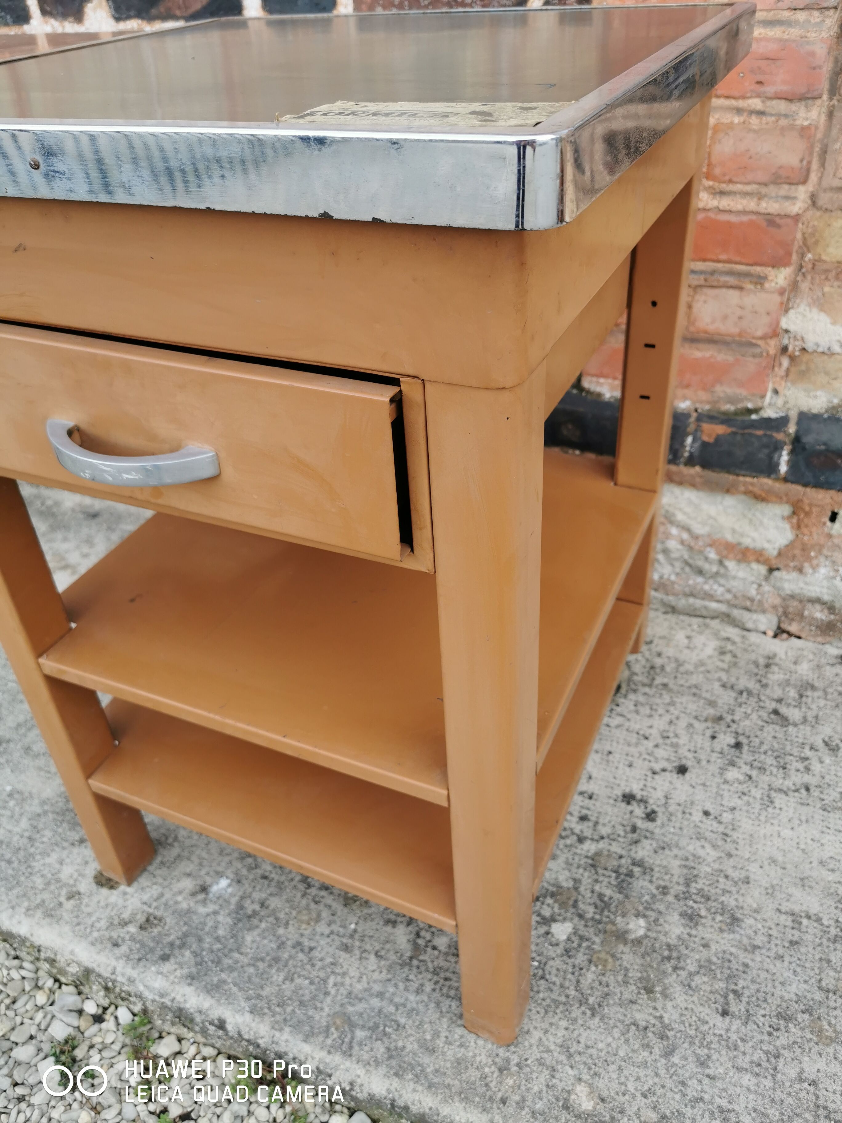 Metal craft furniture with extension cord