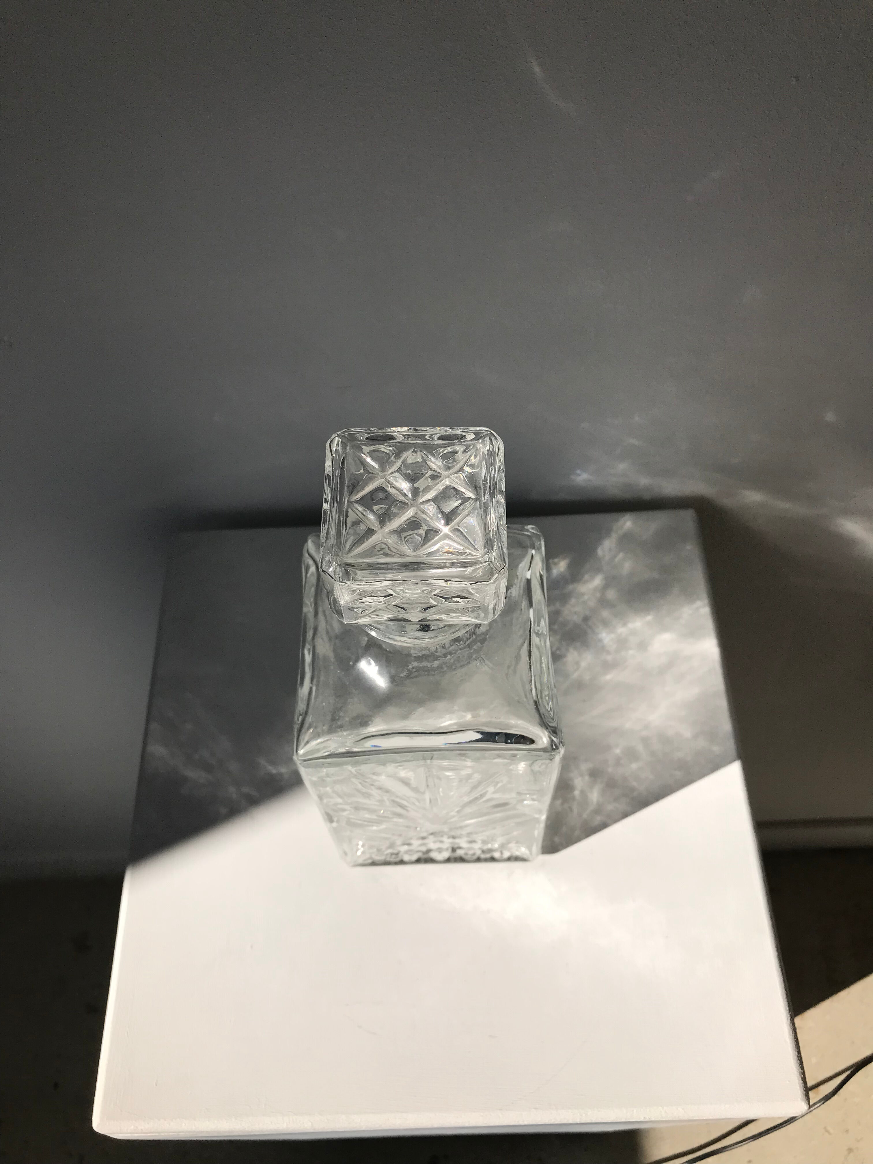 Glass whisky decanter