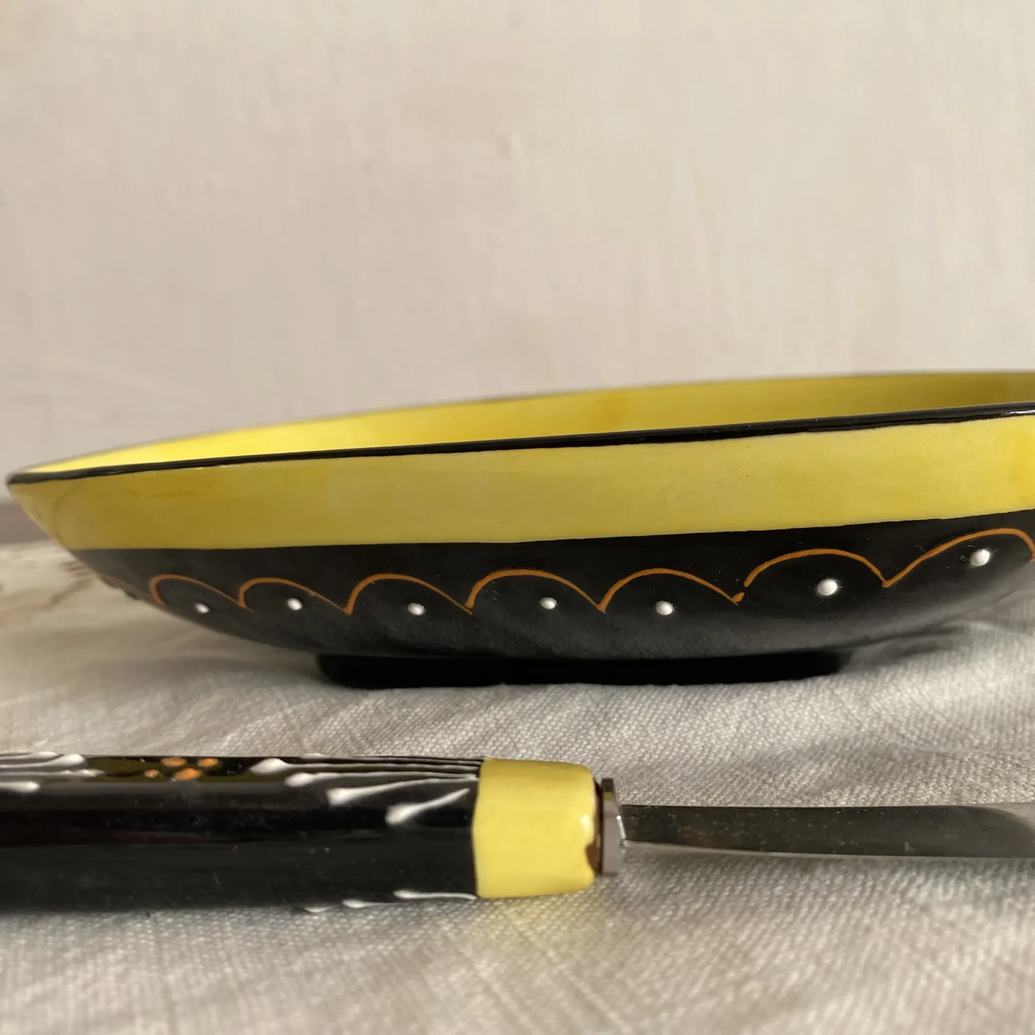 Beurrier et son couteau HB Quimper , années 60