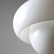 Grand lampadaire de l'ère spatiale de Guzzini, années 1960.
