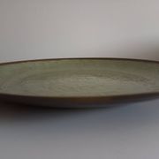 Plat cloisonné et laiton