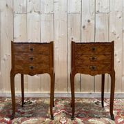 Paire de tables de chevet de style Louis XV en marqueterie