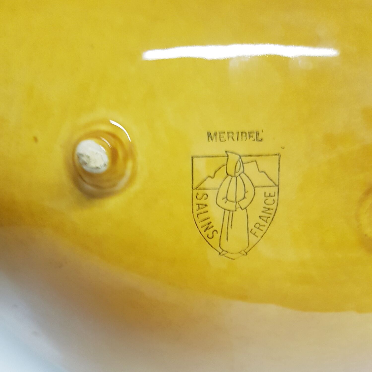 Large Salins Meribel fruit bowl