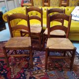 4 chaises anciennes
