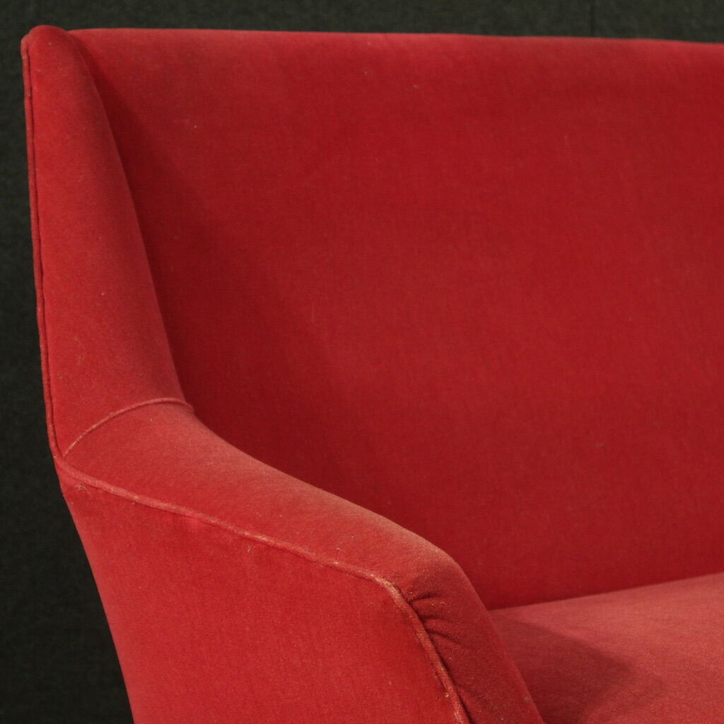 Italian sofa in red velvet from the 60s