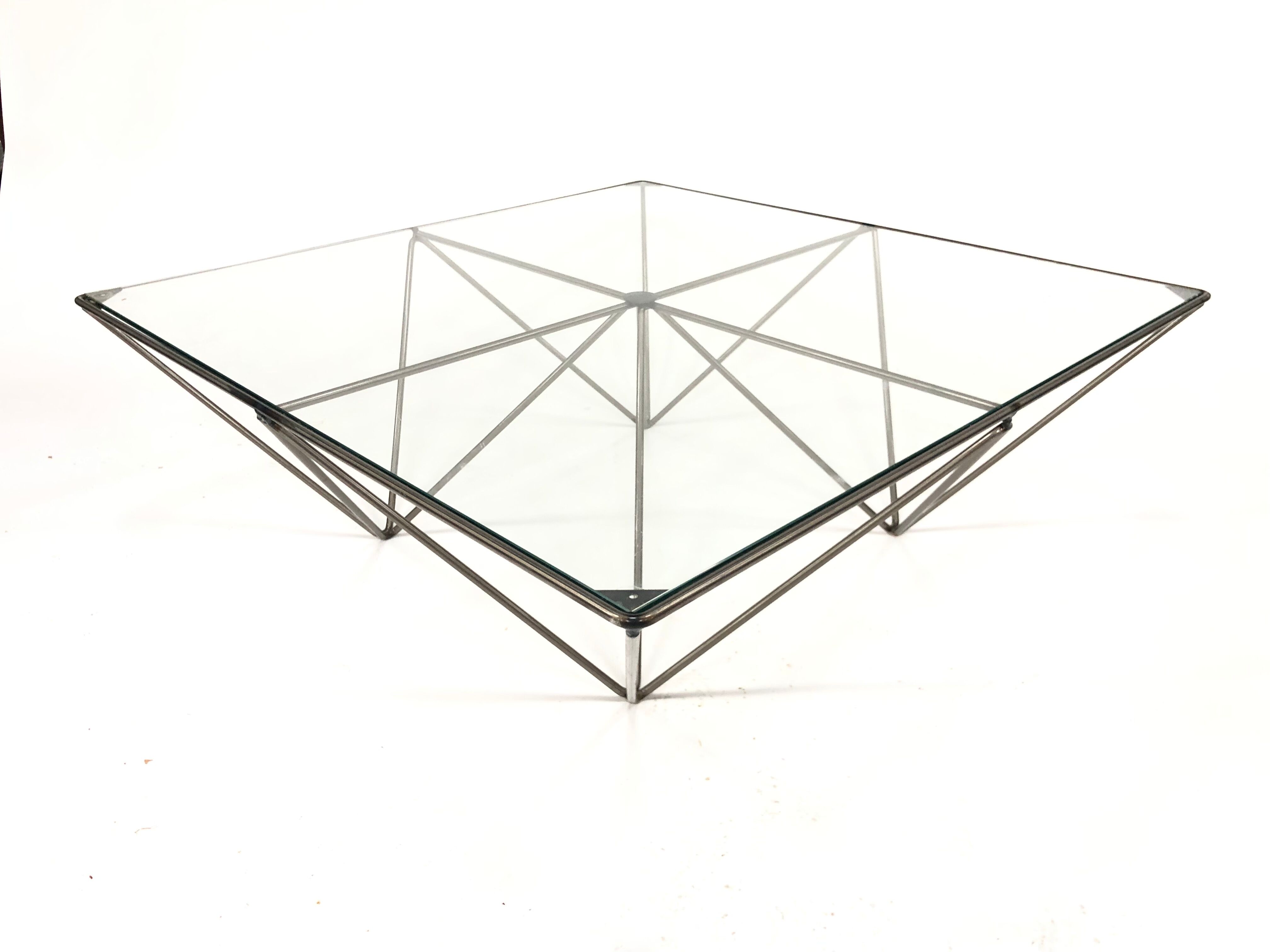 Table low vintage 60s/70s design steel wire