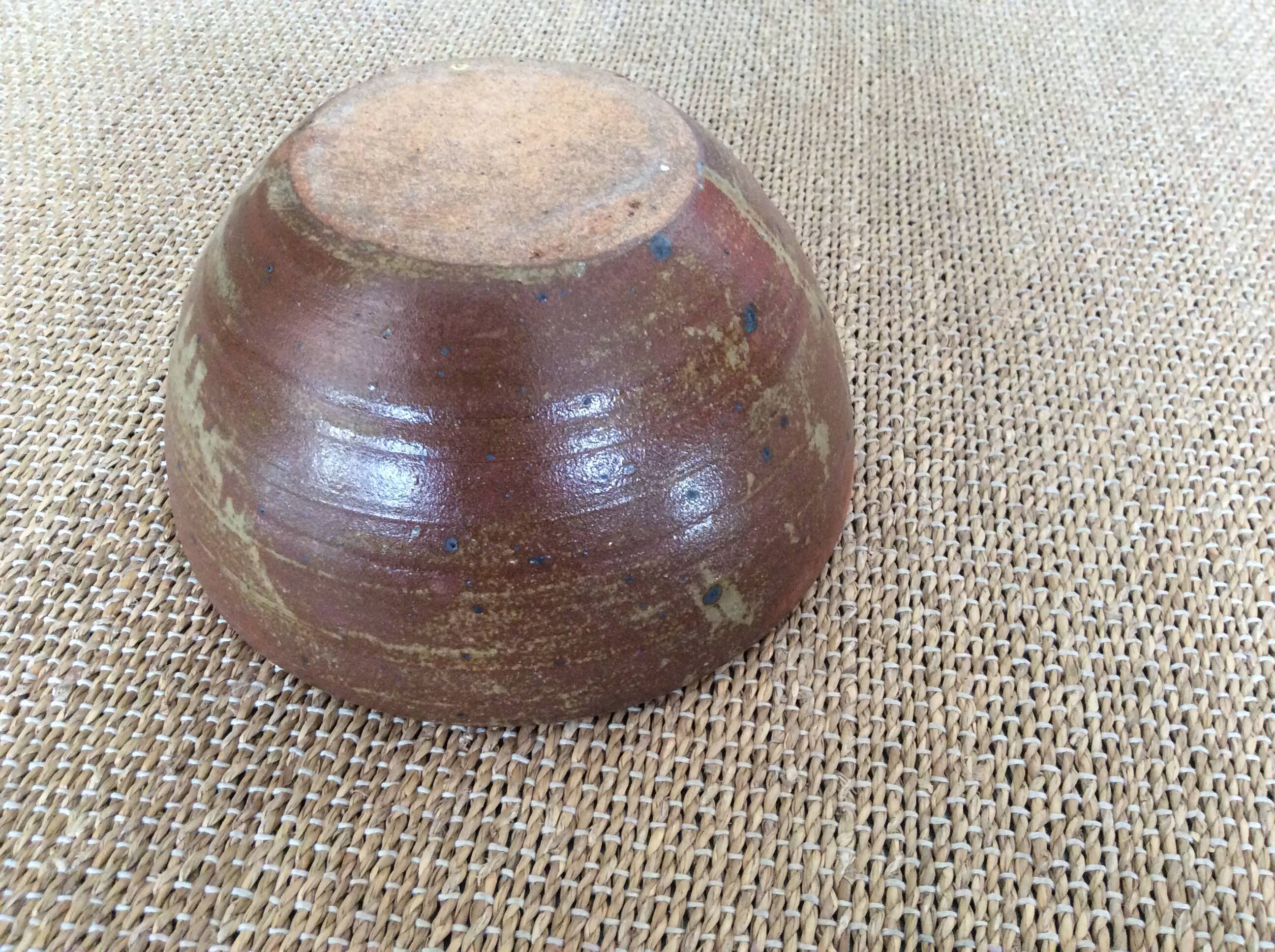 Stoneware salad bowl