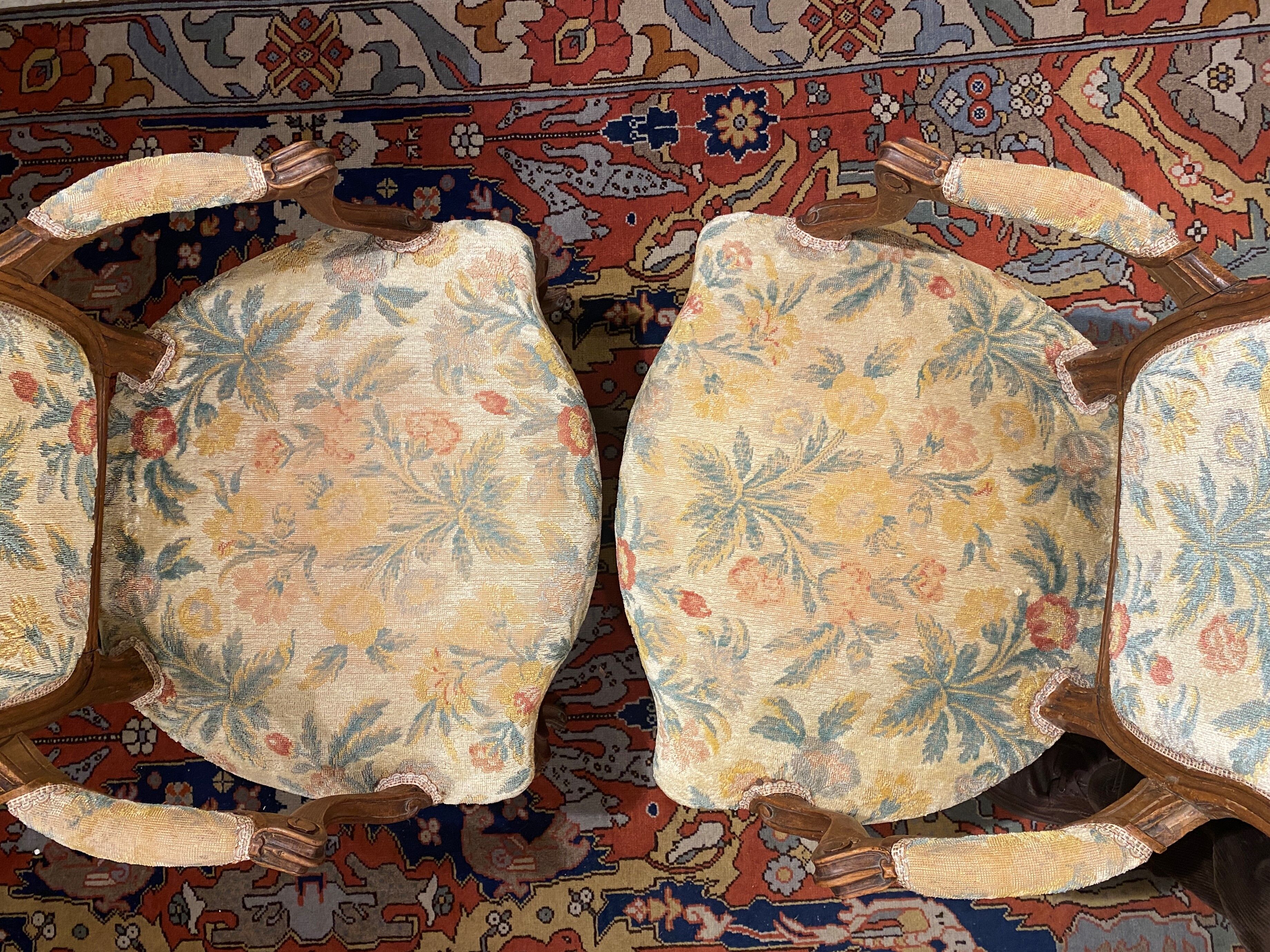 Paire de fauteuils d'époque Louis XV