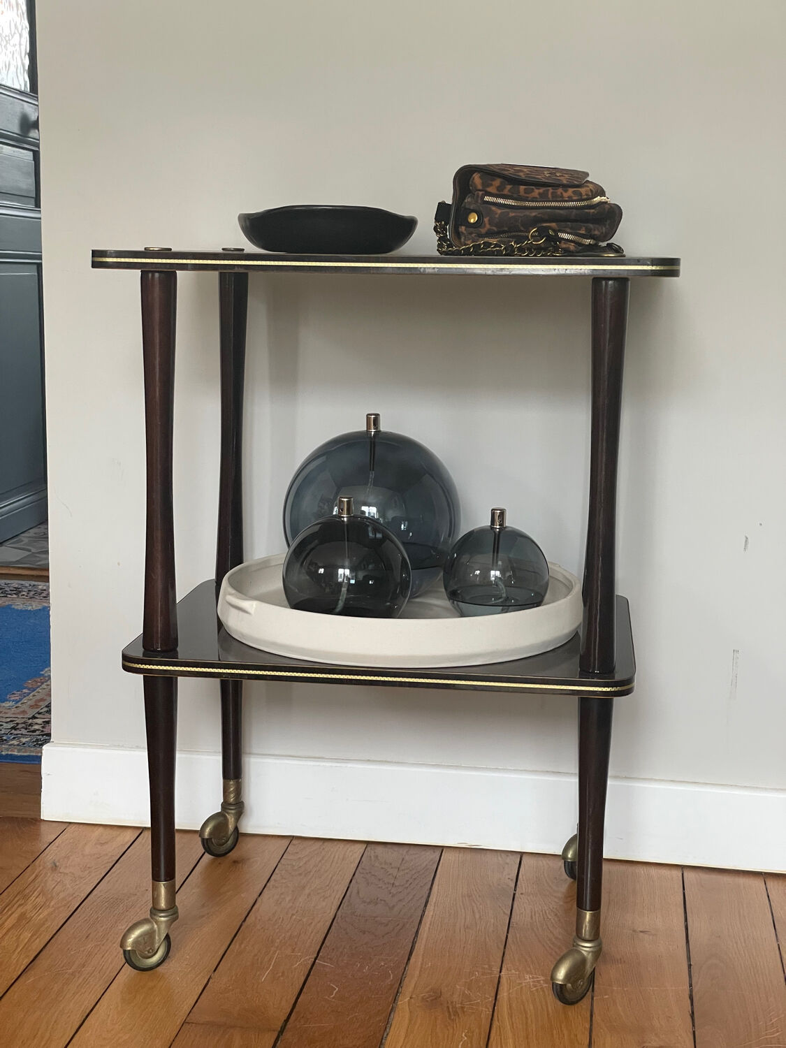 Vintage wheeled service