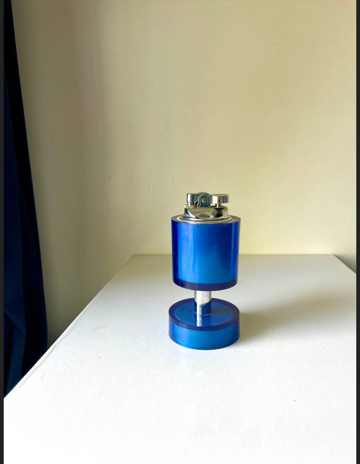 Vintage SAROME Japan Table lighter in Blue Plastic