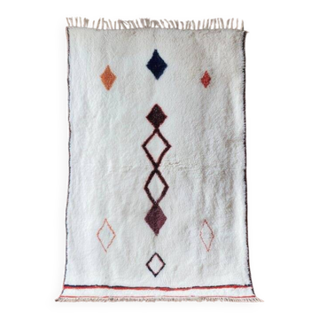 Tapis berbère fait main de oued zem taille 160 x 240 cm