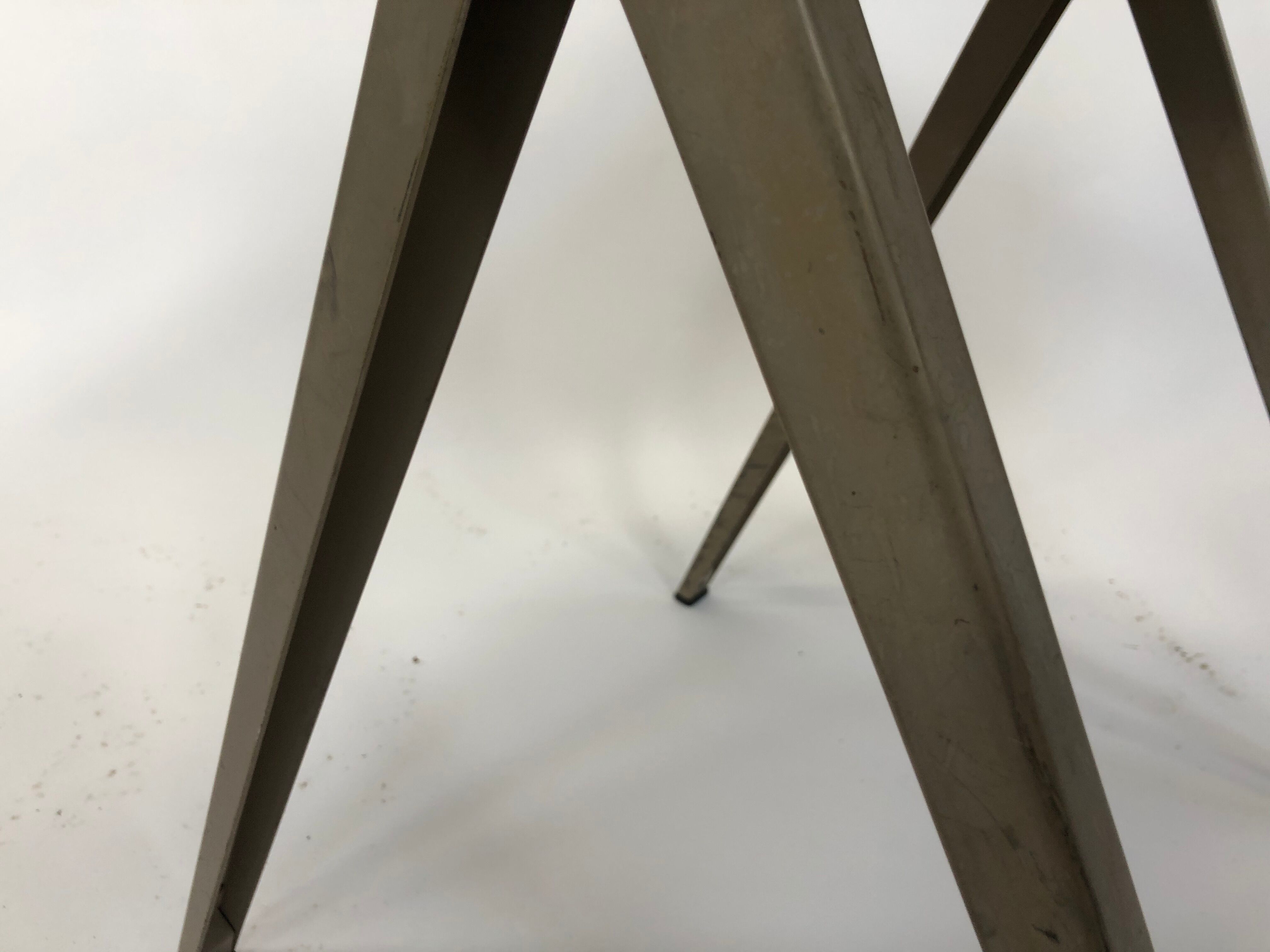 Galvanitas S16 industrial school chair