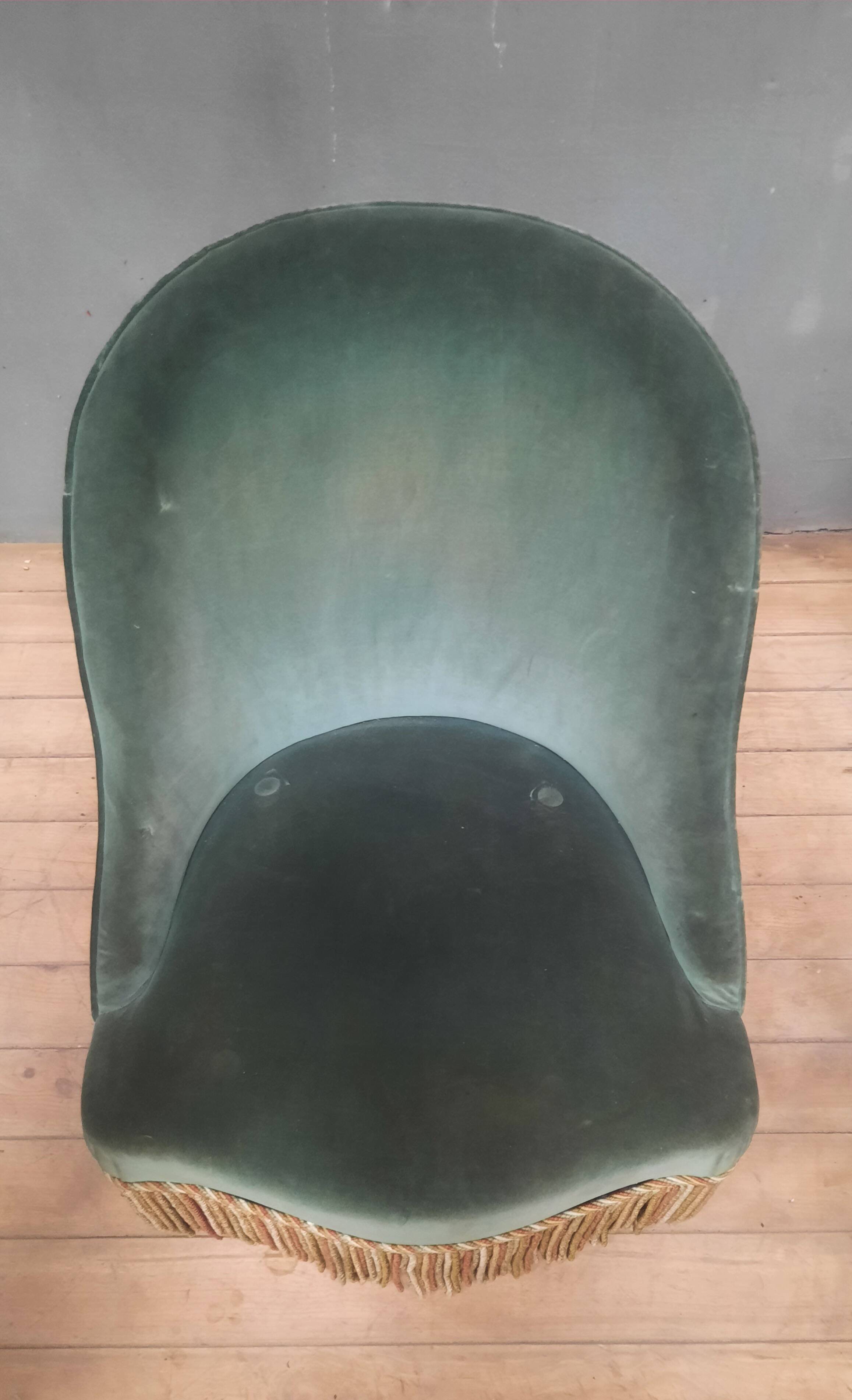 Fully upholstered chair called "toad"