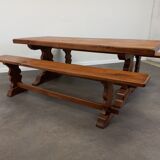 Farmhouse table and its 2 benches