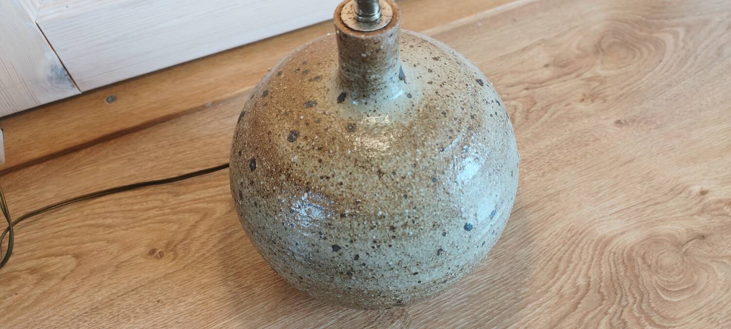 Table lamp in pyrite stone