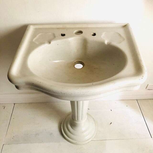 Old washbasin