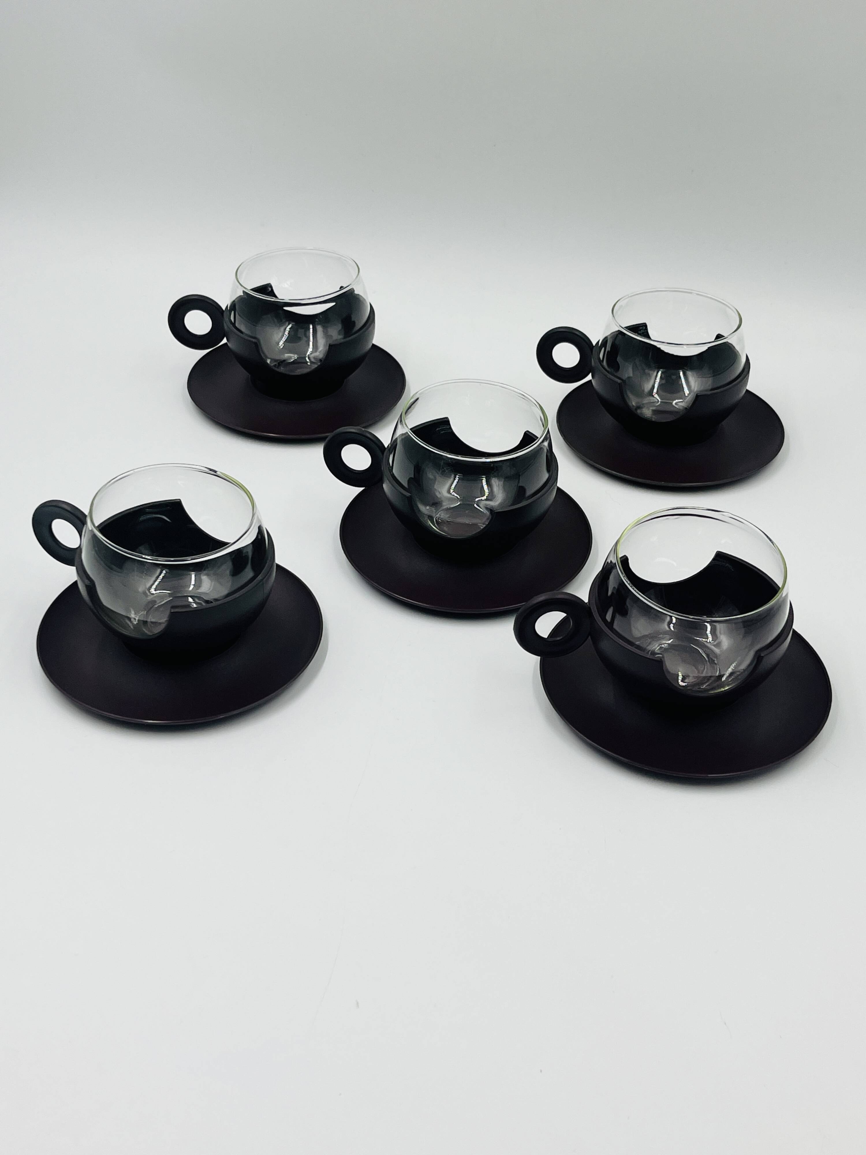 5 Cup Pop Service at Anses Donut – Dutch Design – 1970
