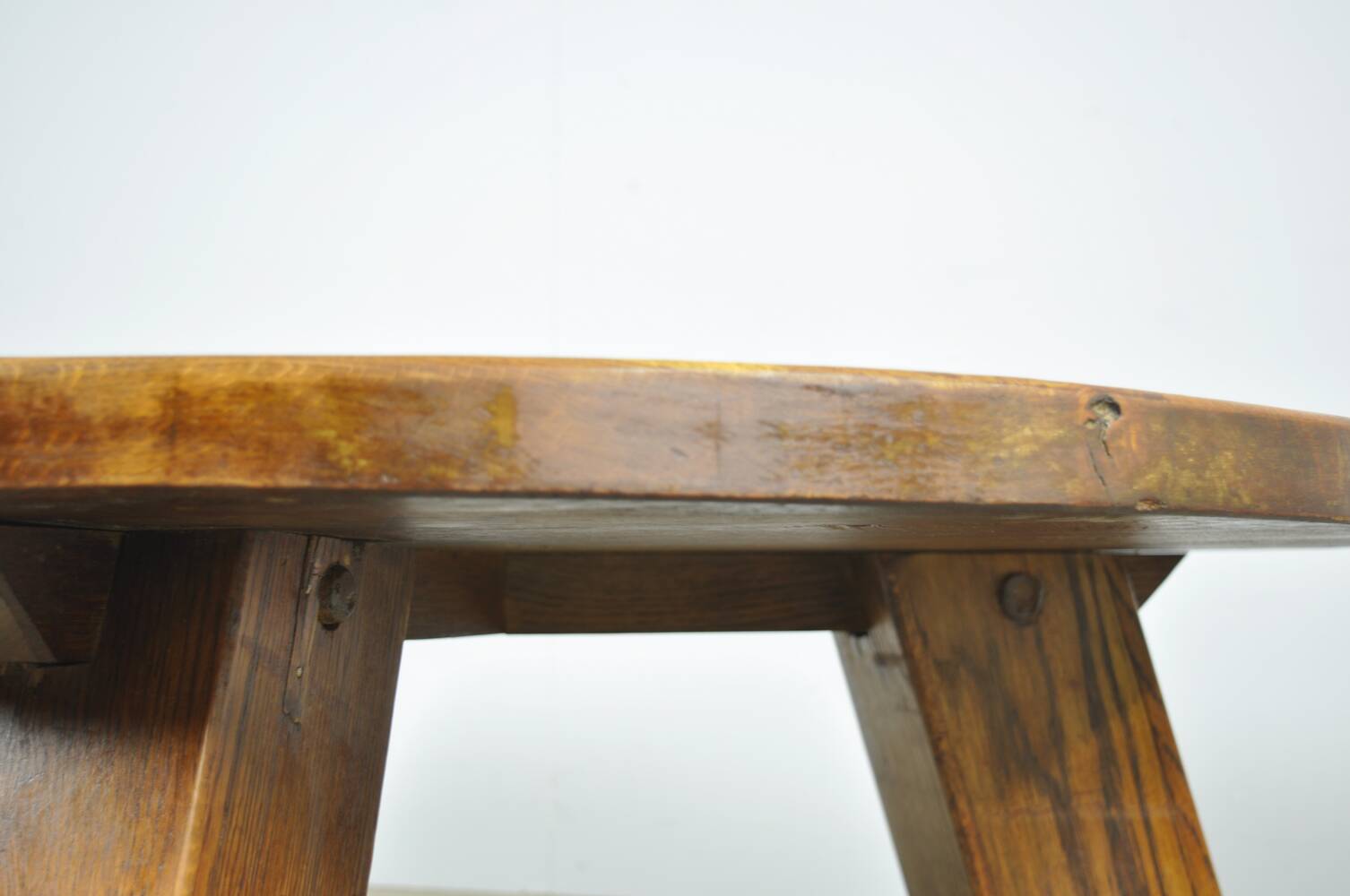 BRUTALIST / massive oak round coffee table / 1970s
