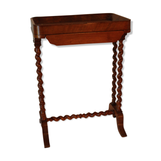 Pedestal table in wood and havana coloured leather tray