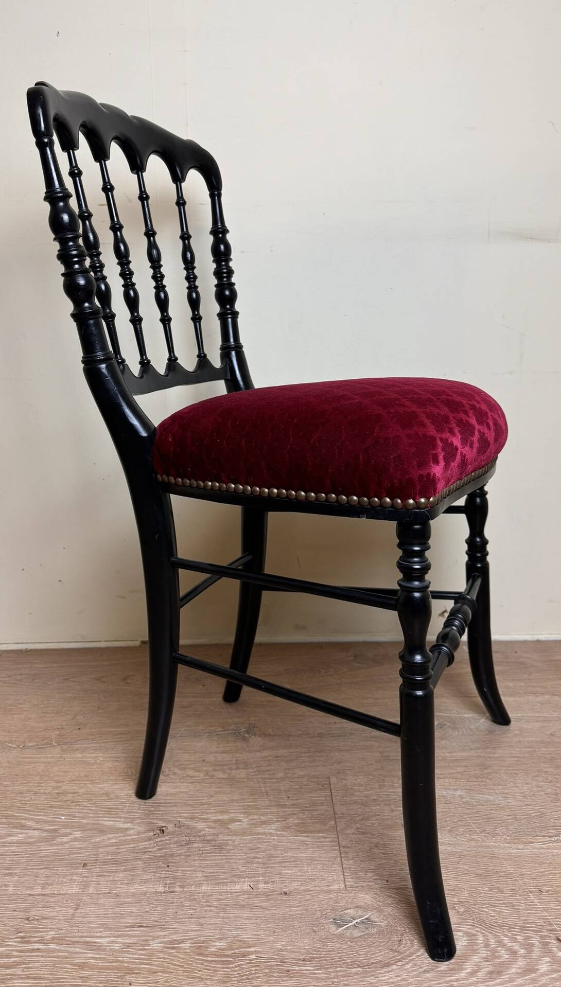 Napoleon III period theater chair