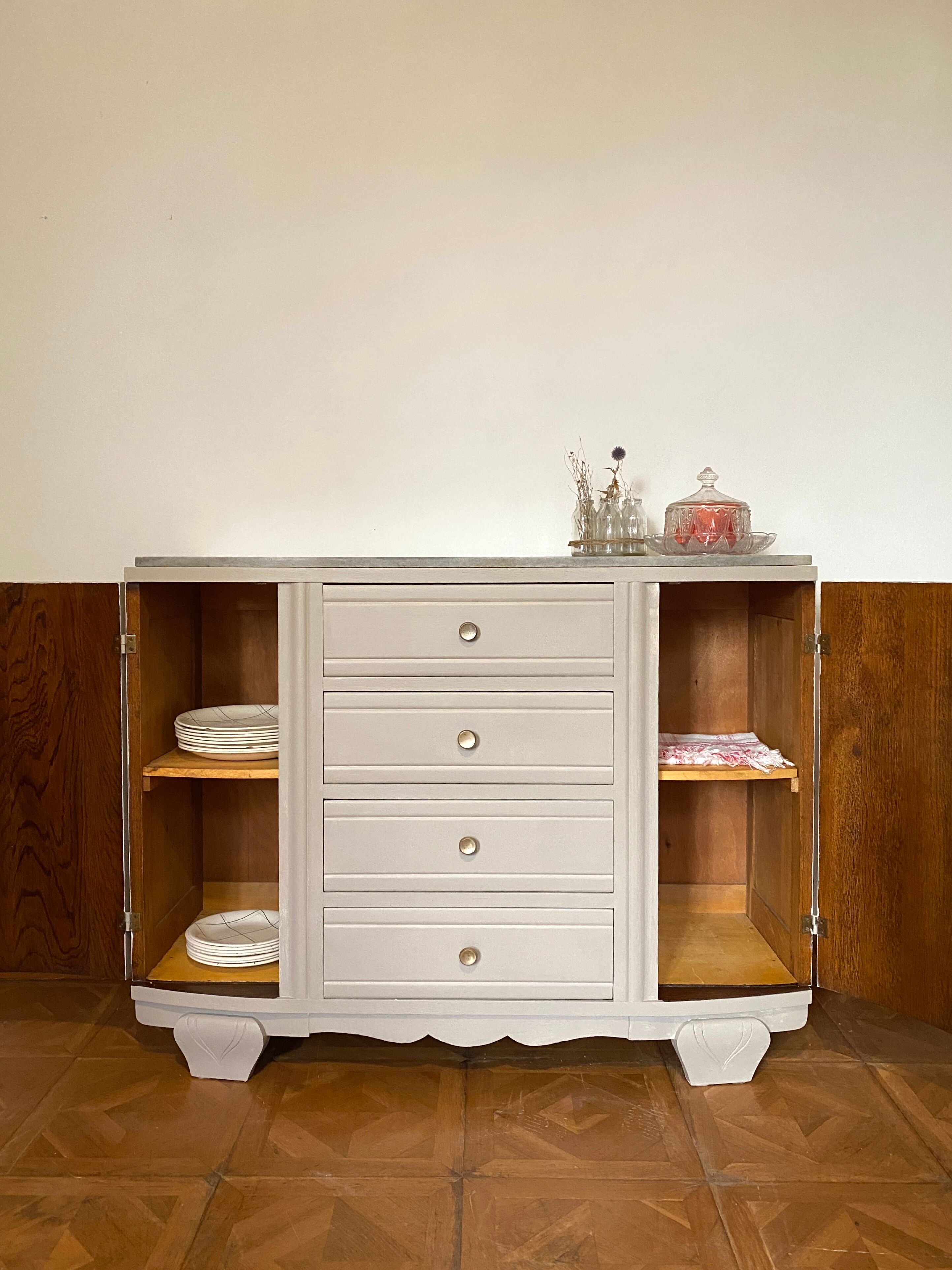 Art Deco clay chest of drawers