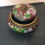 Bonbonnière en porcelaine