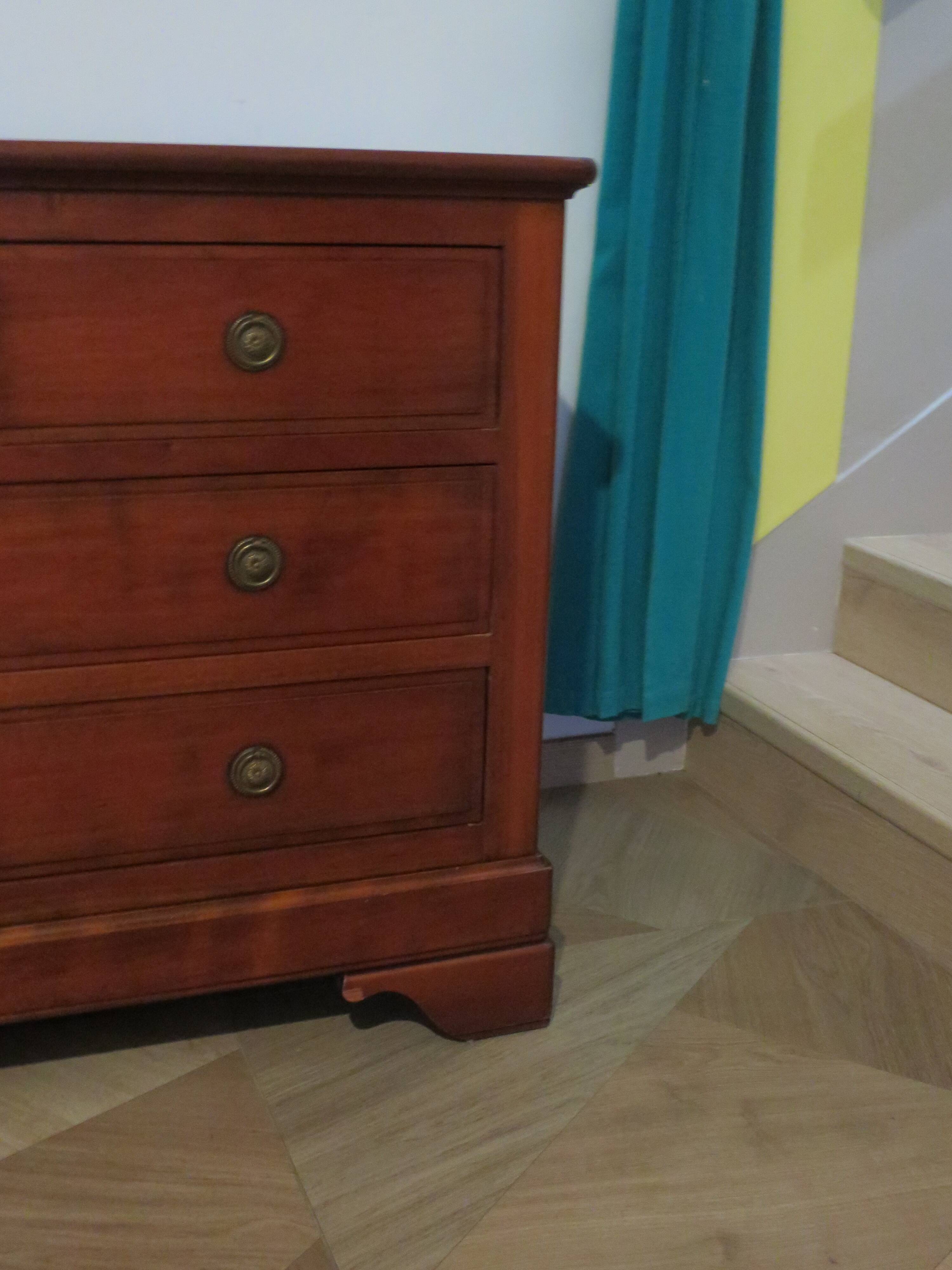 Antique - chest of drawers - 4 drawers - solid wood - cherry
