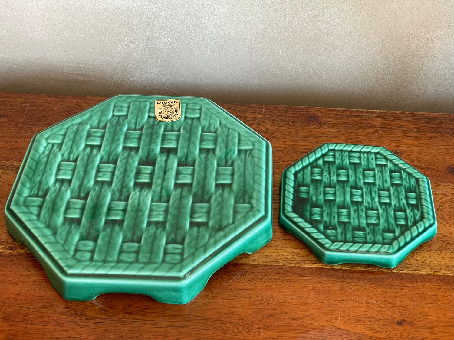 Digoin trivets