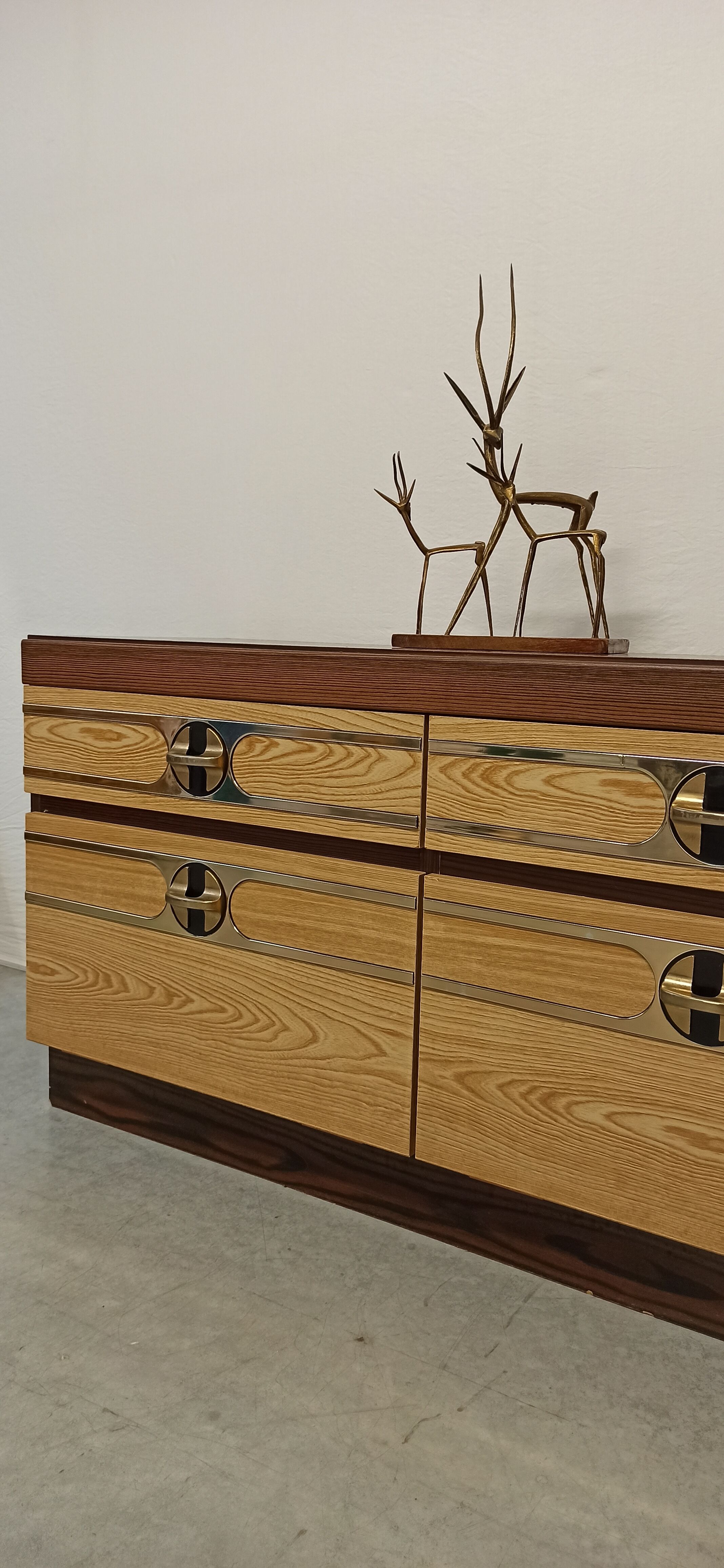 Low sideboard furniture in vintage Formica 70