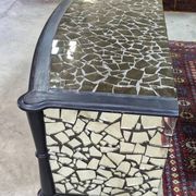 Commode époque Art Déco en bois laqué et mosaique de miroirs