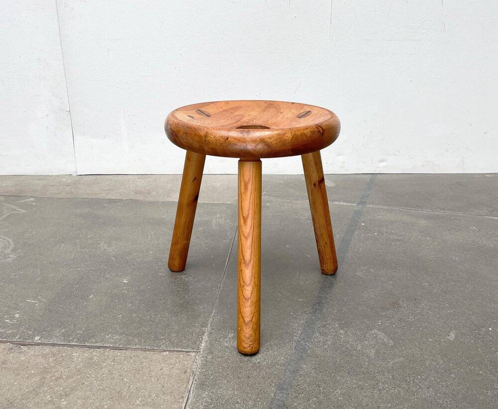 Mid-century pine sauna stool by Bertel Gardberg for Artek, 1950s.