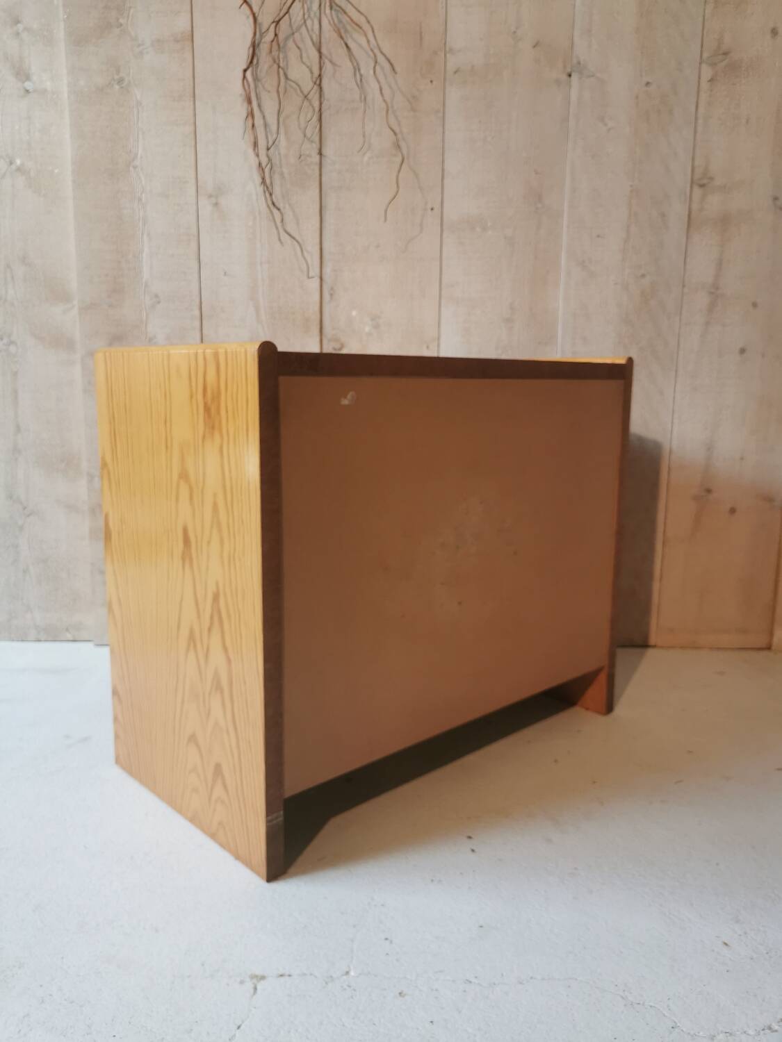 Pine chest of drawers