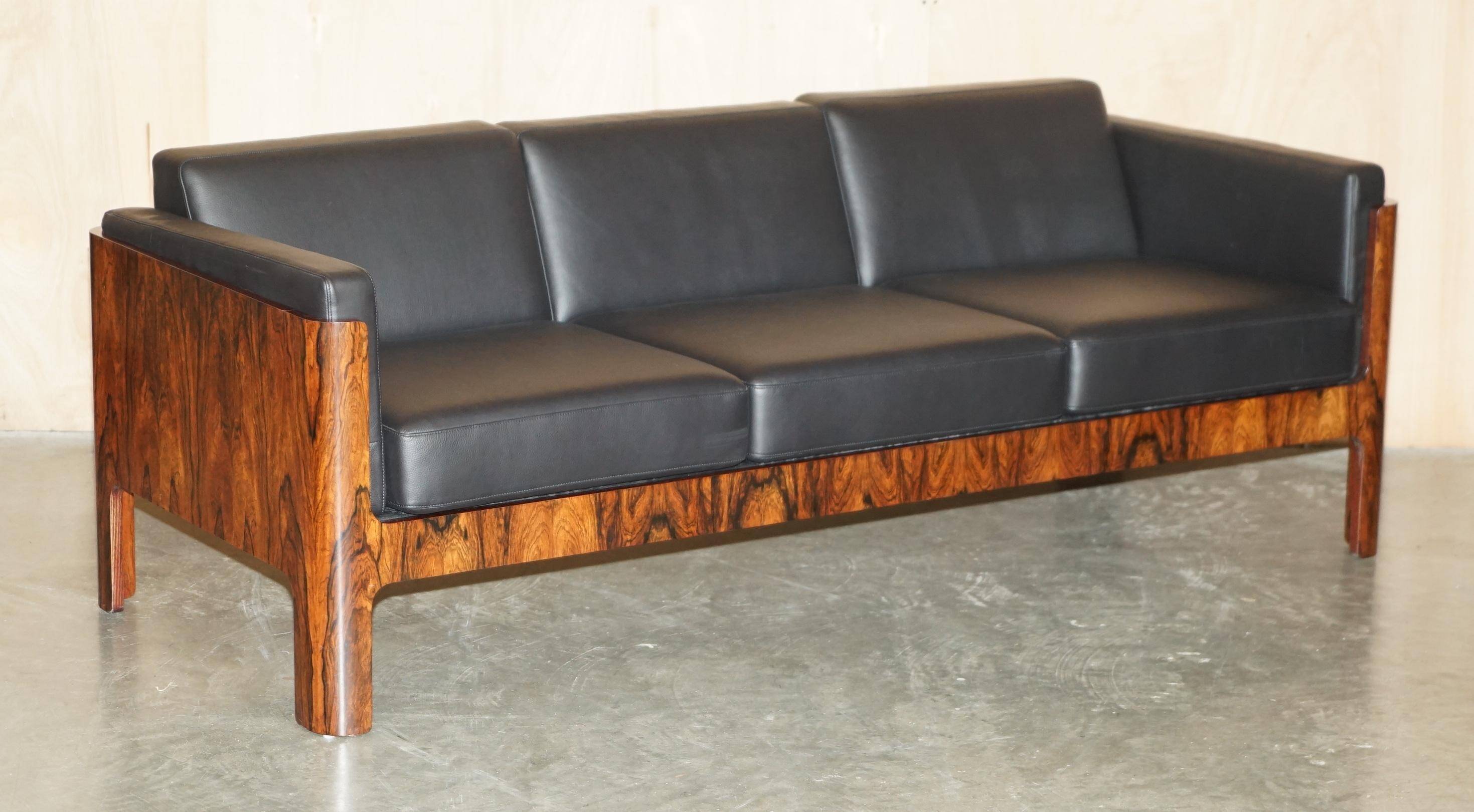 Mid-Century 3-seater canapé in Brazilian hardwood, 1966.