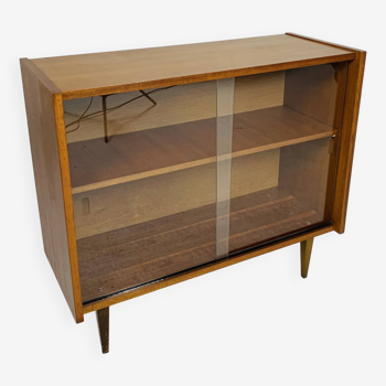 Vintage display cabinet with tapered legs, 1960s