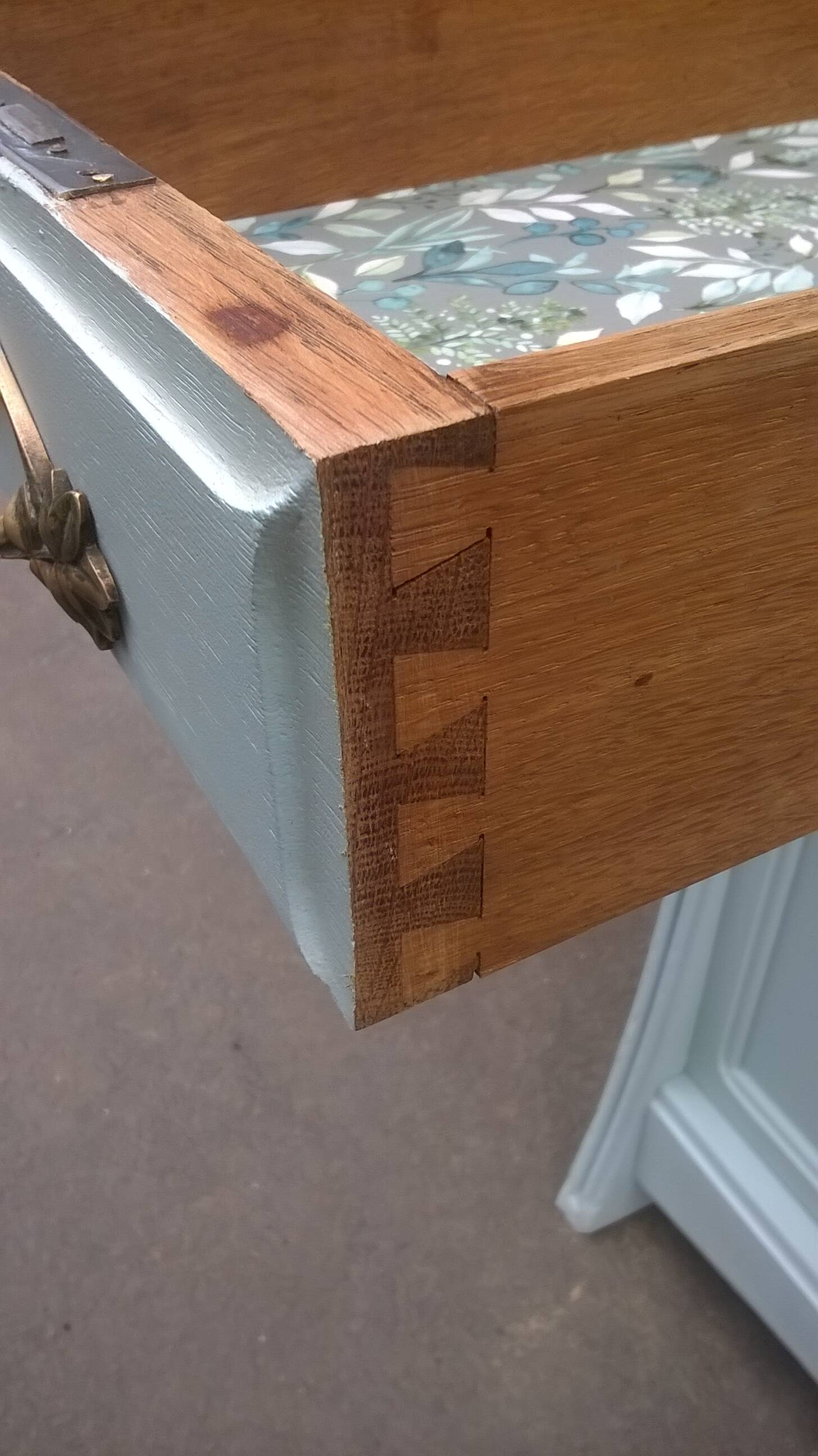 1930s Art Nouveau buffet