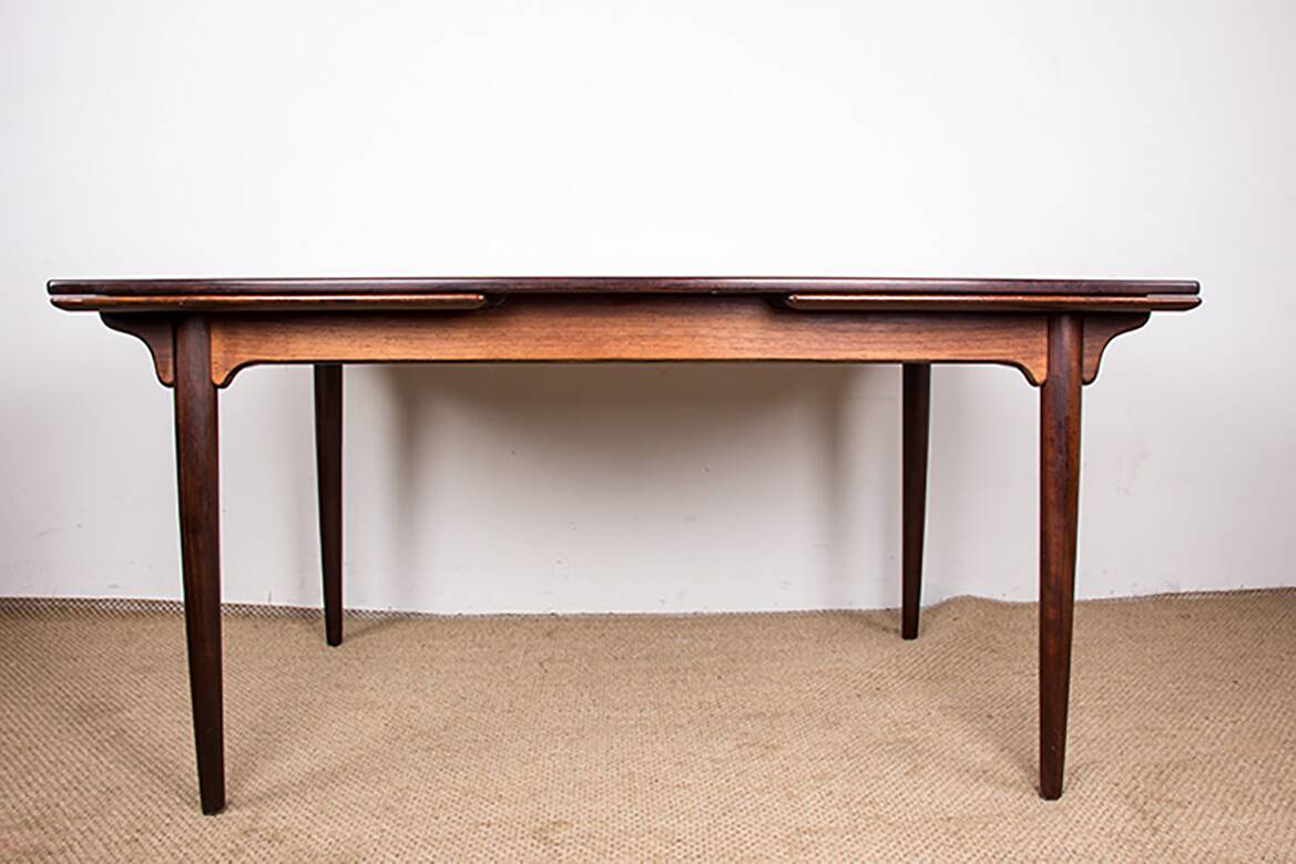 Danish extendable dining table in rosewood, model 54 by Gunni Omann