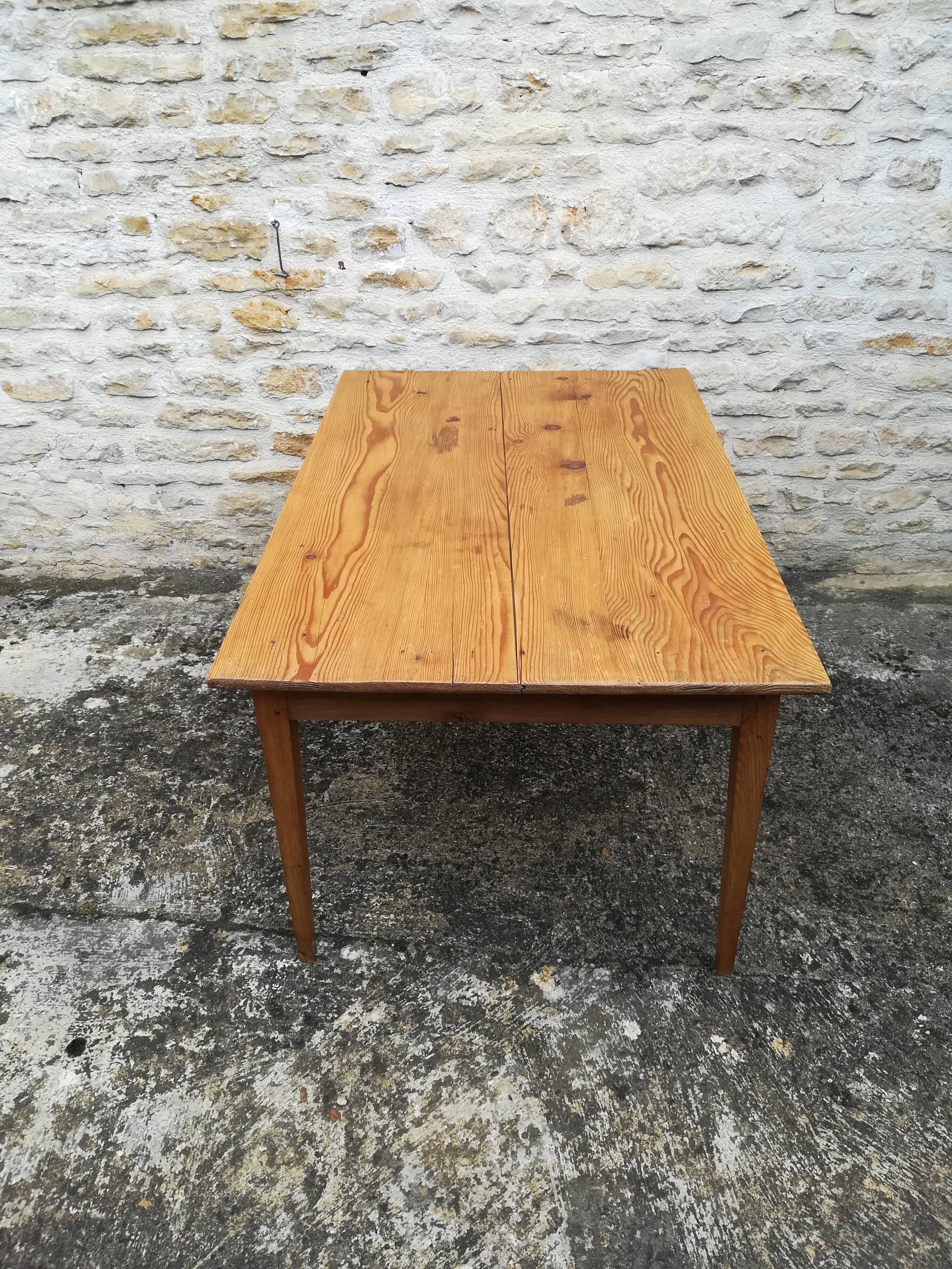 Farm table