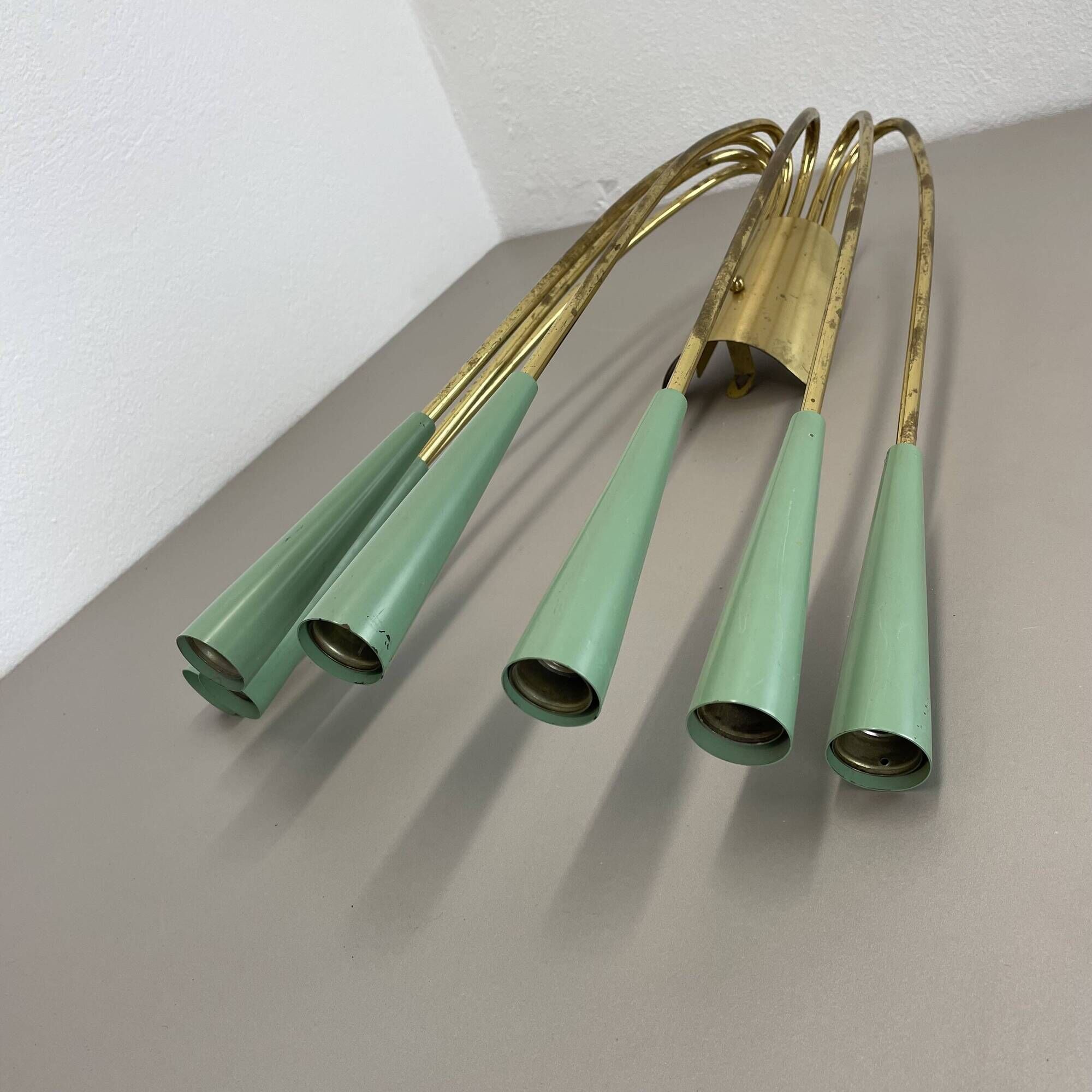No.1 large 54cm stilnovo style brass theatre wall light sconce, italy, 1950