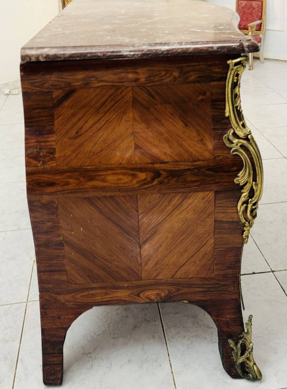 Louis XV chest of drawers