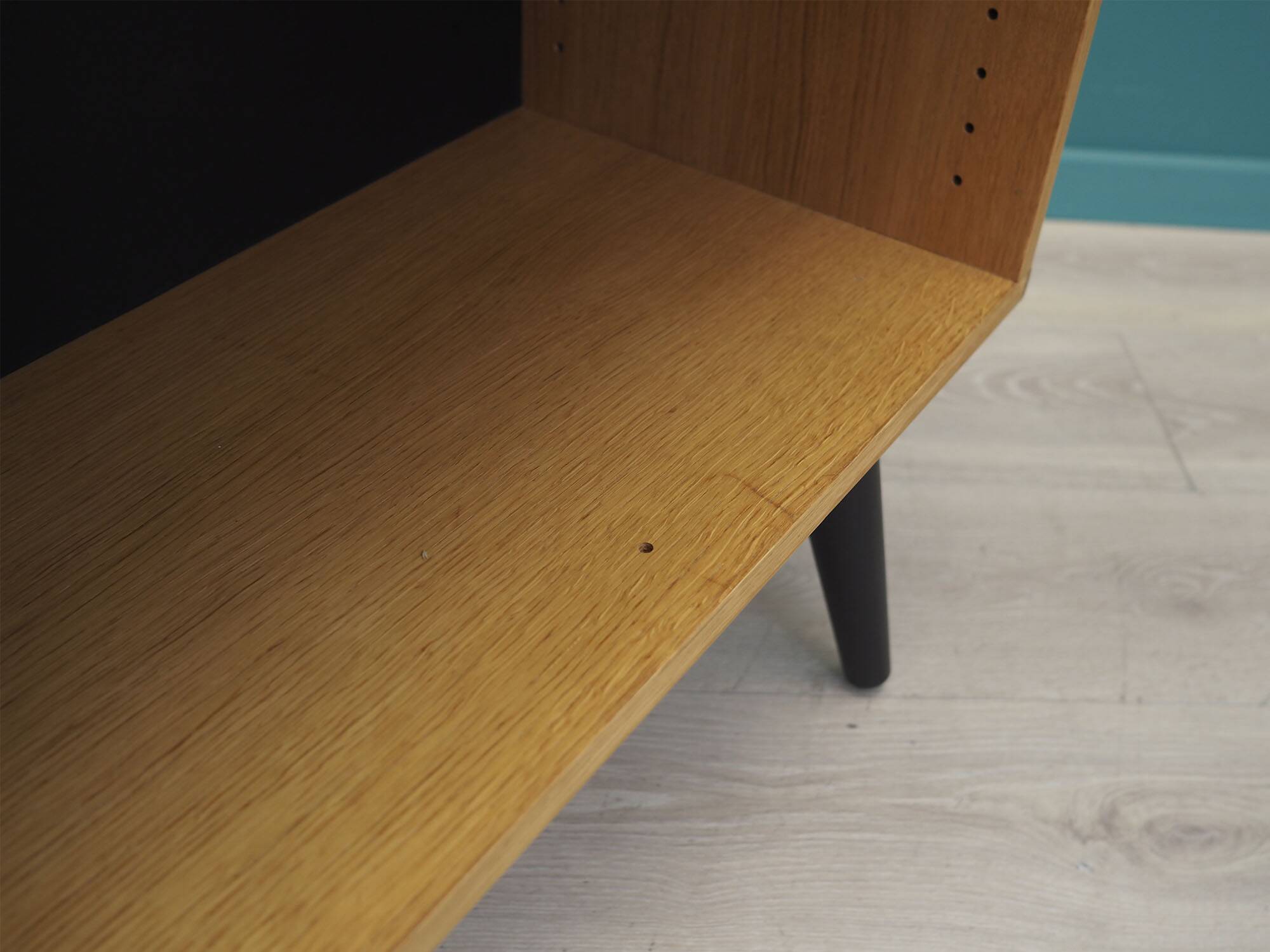 Bibliothèque en frêne, design danois, années 1970, production : System B8