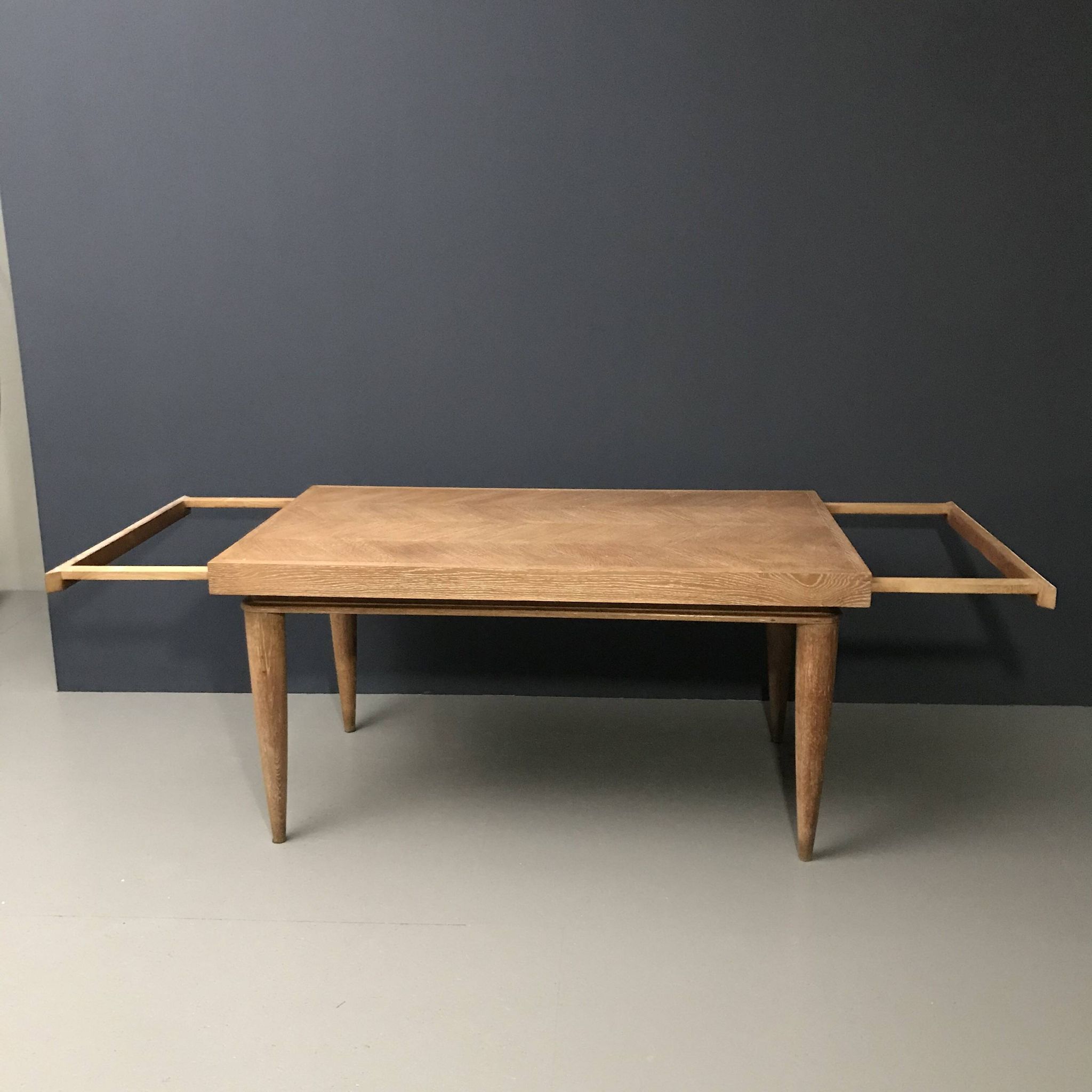 Table Extensible Art Déco en Chêne, France, 1980s